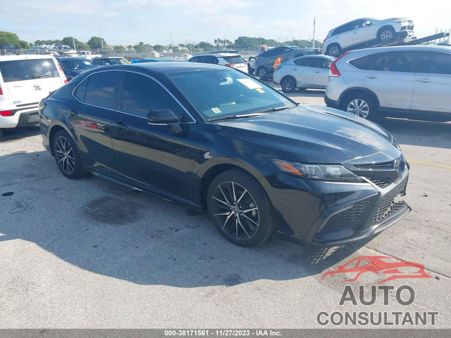 TOYOTA CAMRY 2022 - 4T1T11AK2NU709136
