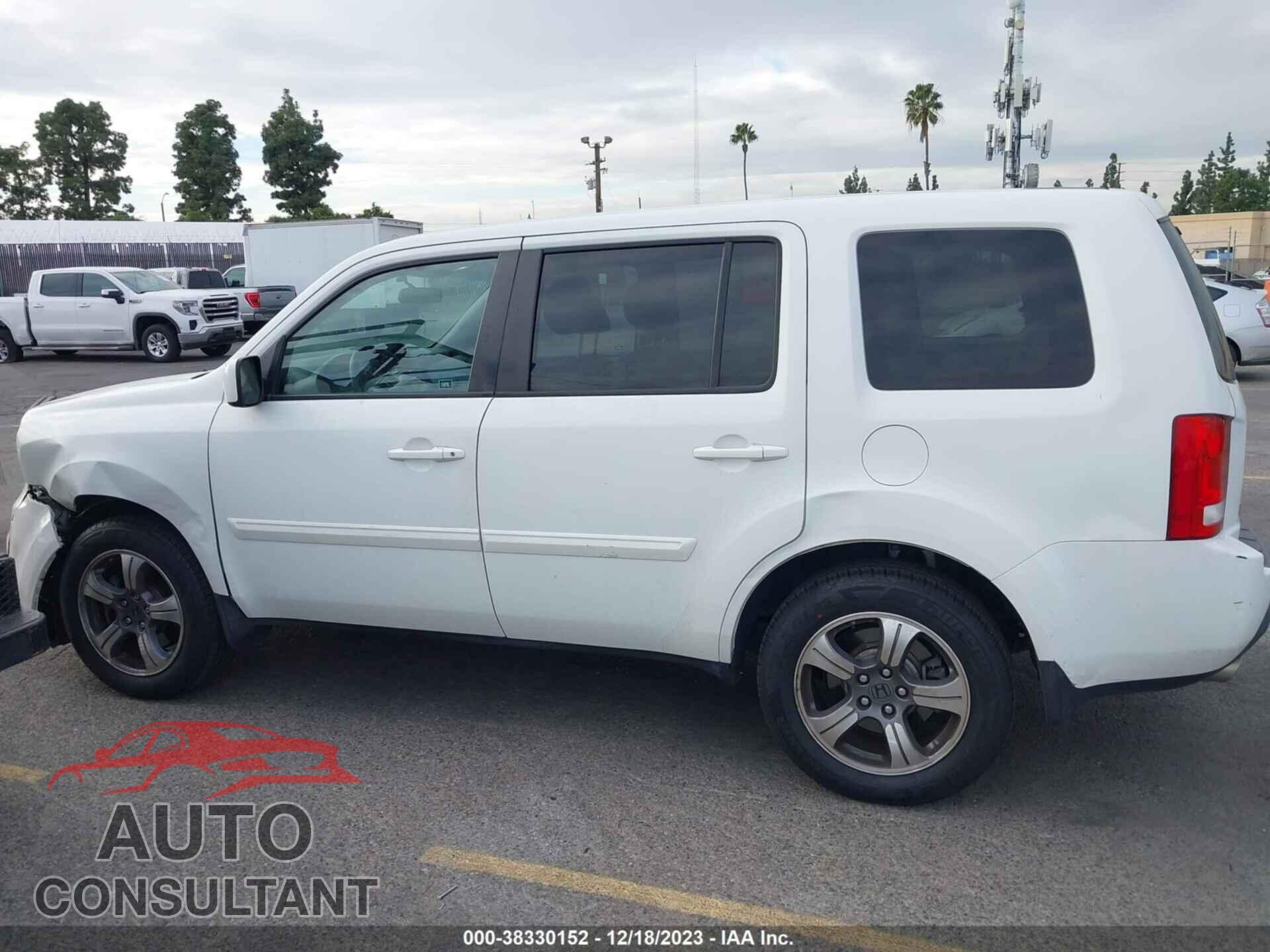HONDA PILOT 2015 - 5FNYF3H34FB033532