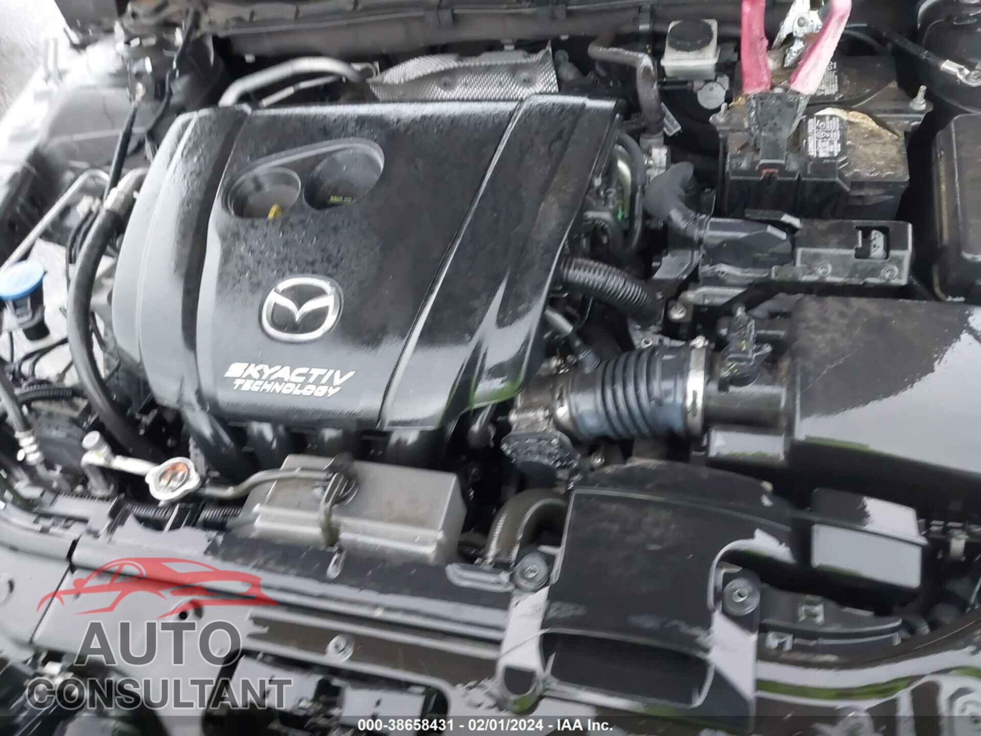 MAZDA MAZDA3 2017 - 3MZBN1W38HM139302