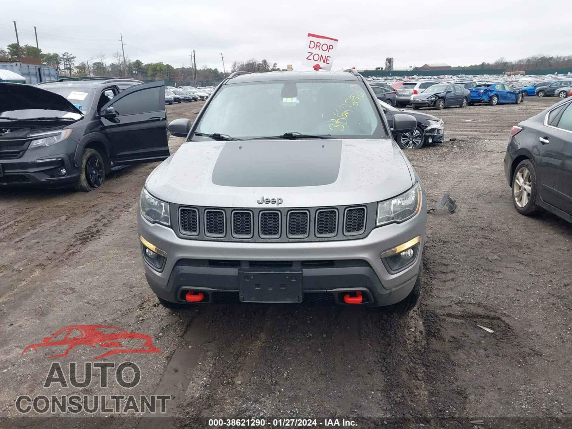 JEEP COMPASS 2019 - 3C4NJDDB1KT759784