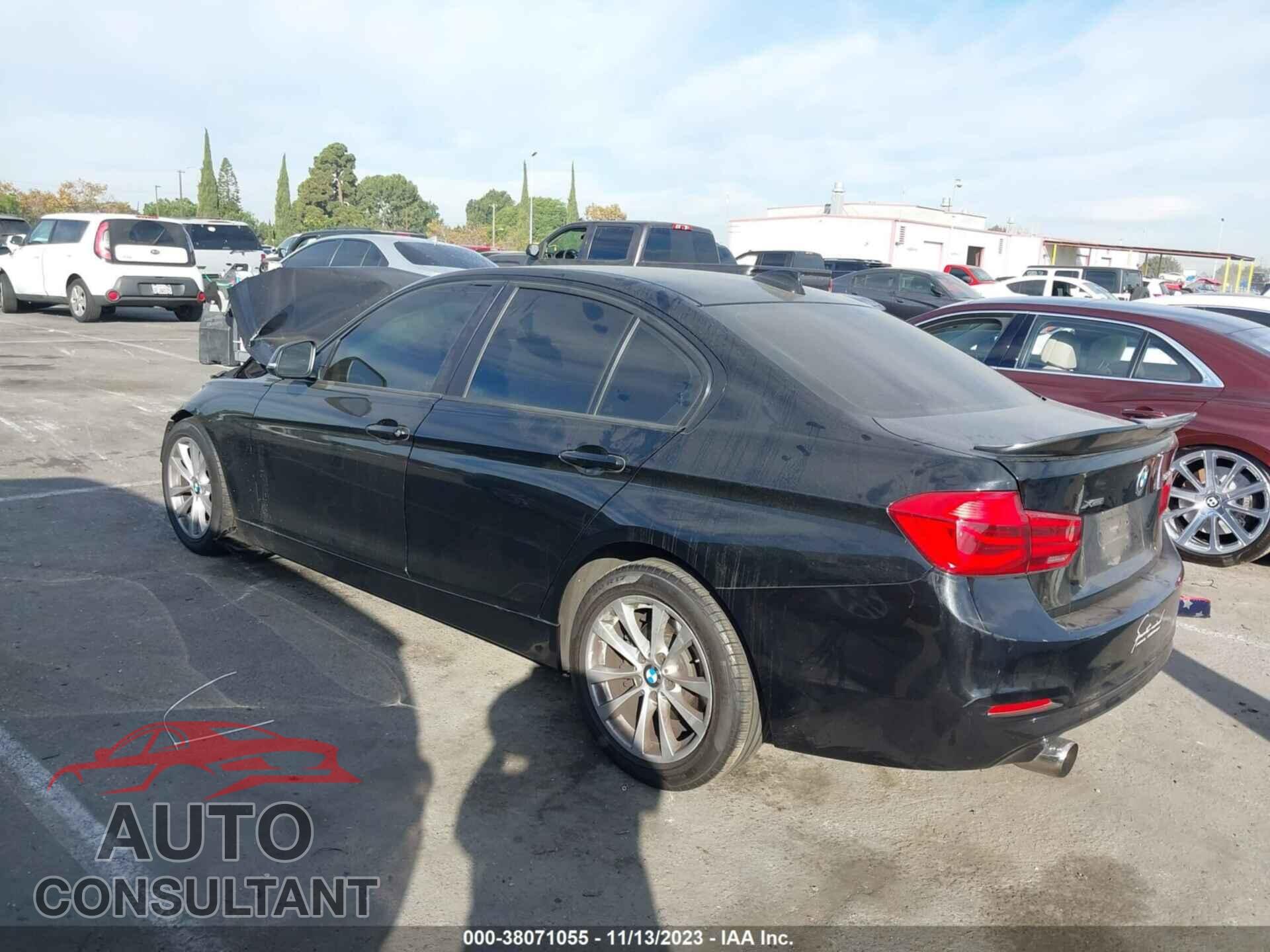 BMW 320I 2017 - WBA8A3C30HK692247