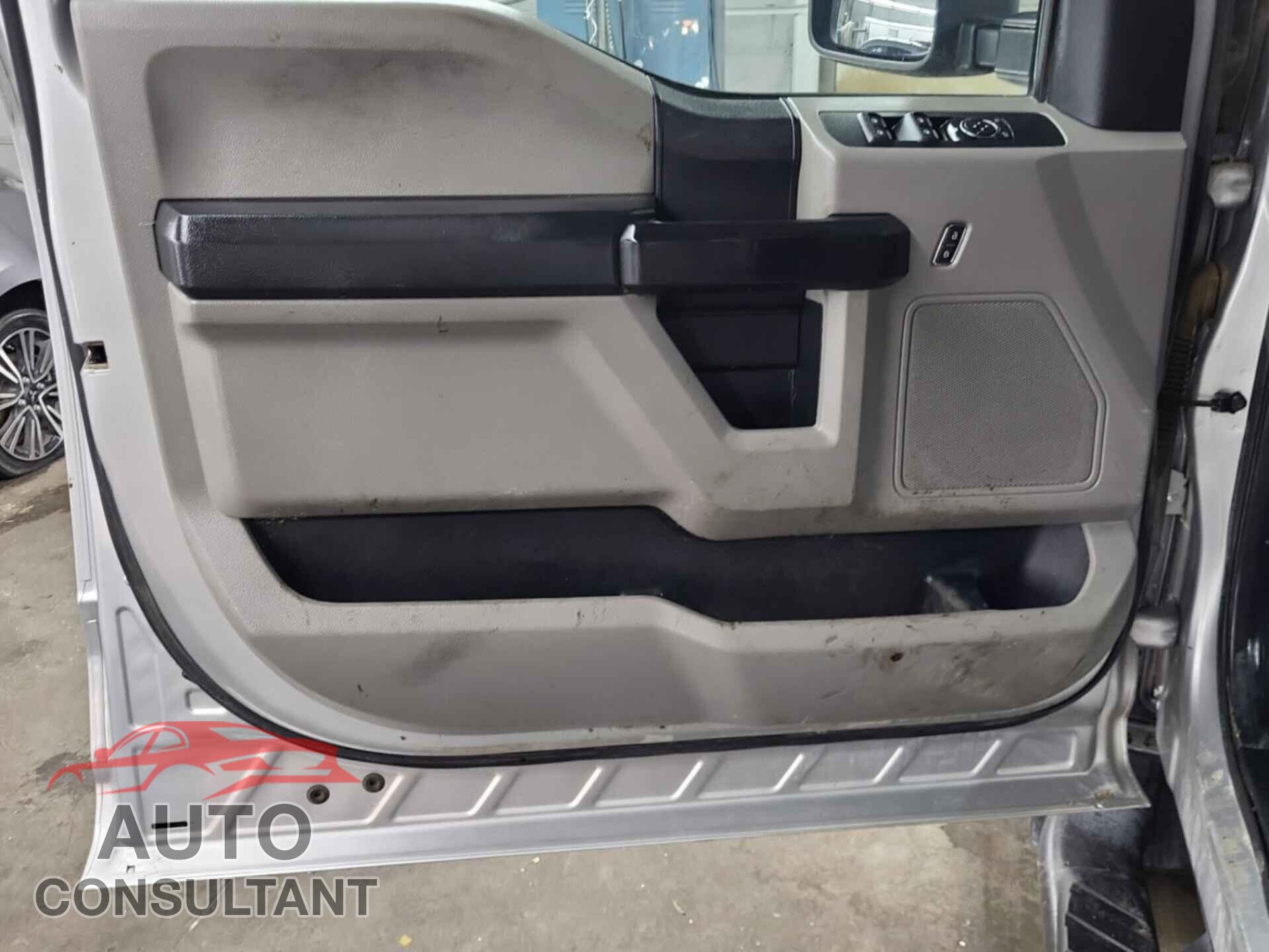 FORD F-250 2019 - 1FT7W2B6XKEF83435