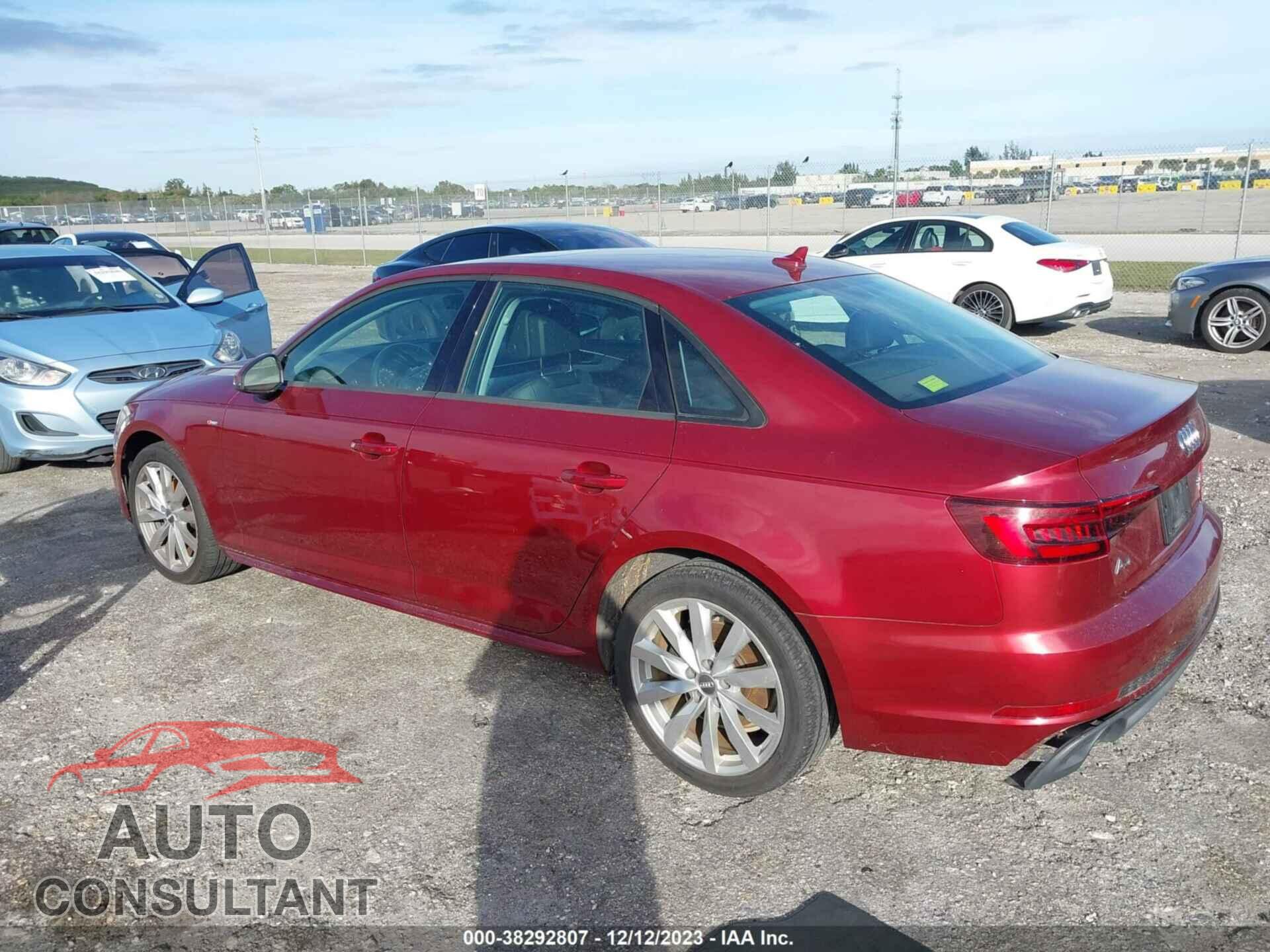 AUDI A4 2018 - WAUKMAF43JA171797