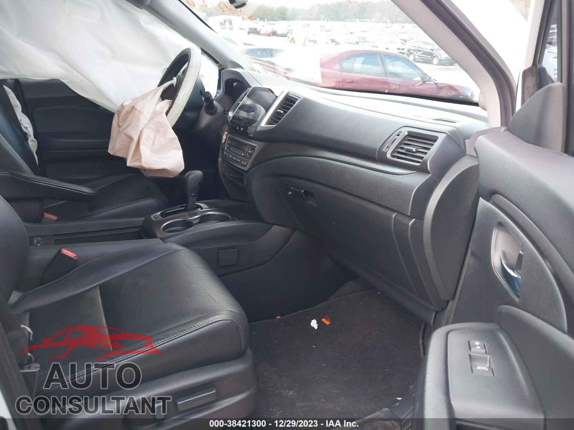 HONDA PILOT 2018 - 5FNYF5H55JB021265