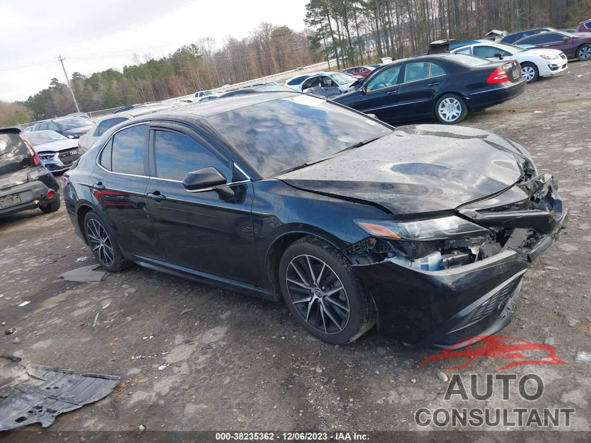 TOYOTA CAMRY 2022 - 4T1T11AK6NU621352