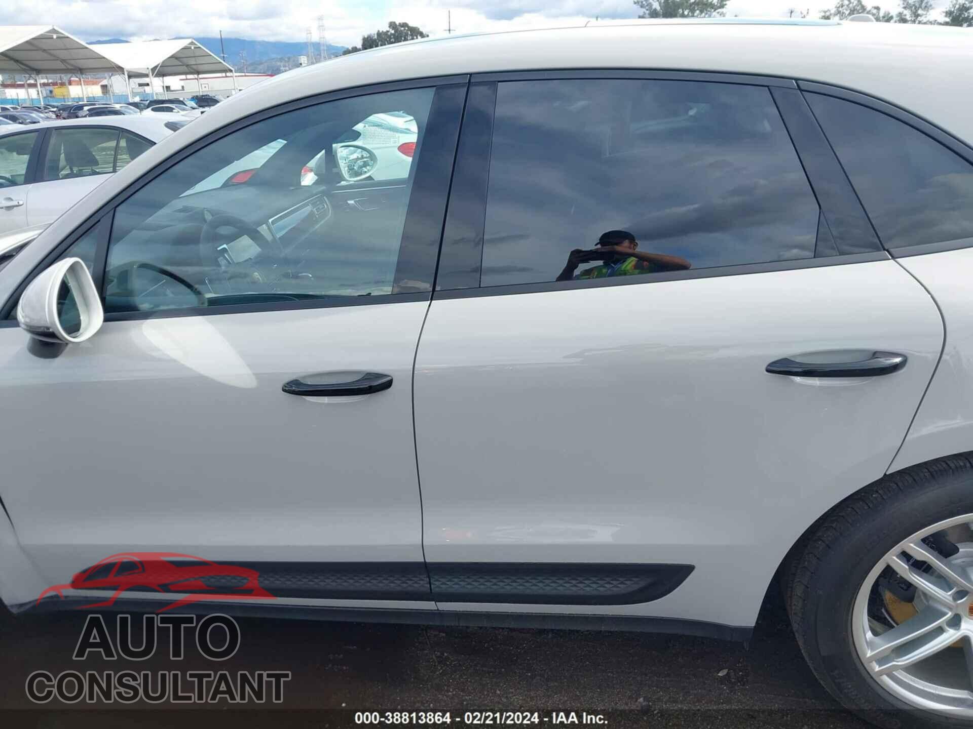 PORSCHE MACAN 2024 - WP1AA2A54RLB03861