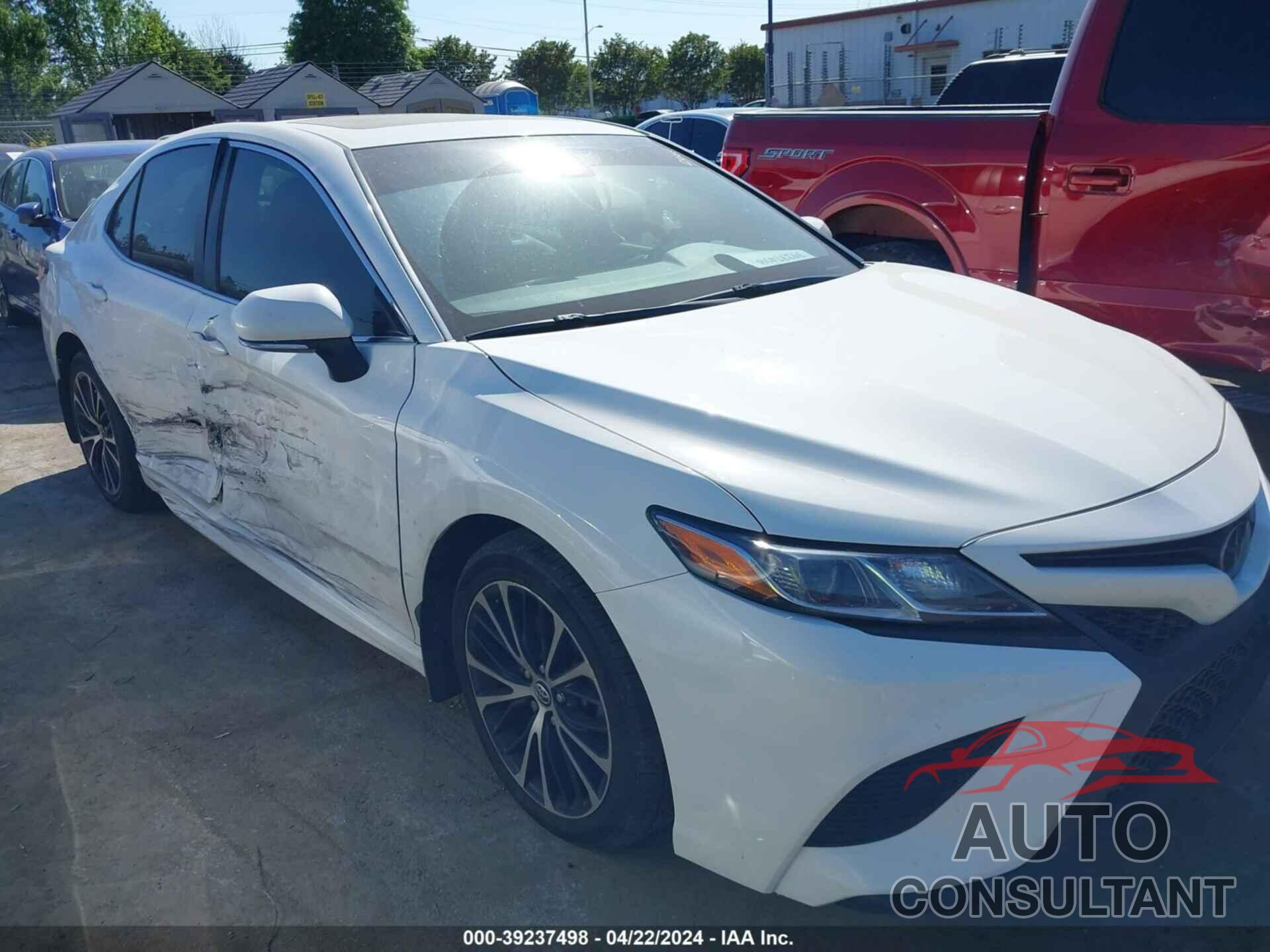 TOYOTA CAMRY 2018 - JTNB11HK7J3011221