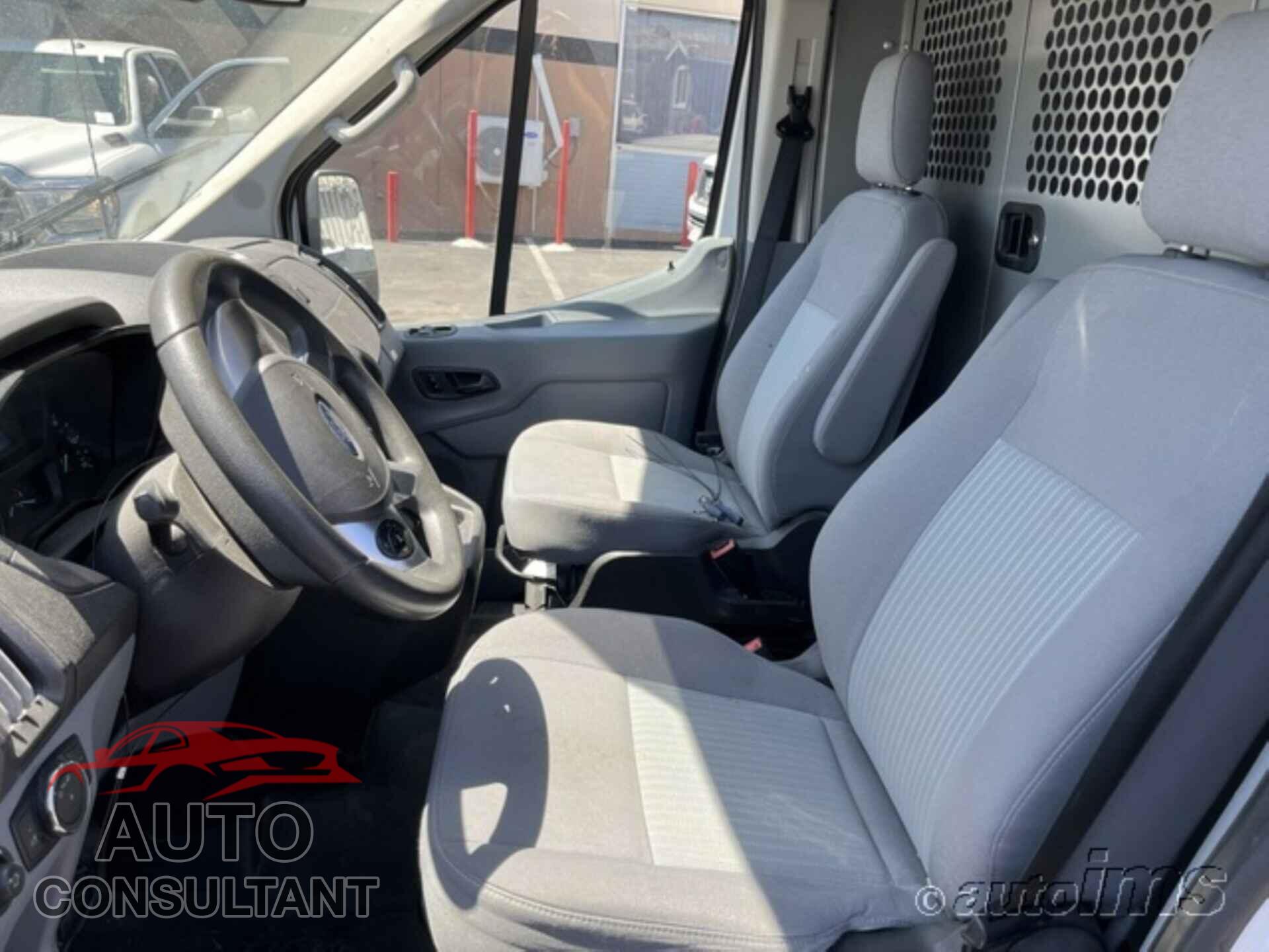 FORD TRANSIT 2017 - 1FTYR2CM0HKB21226
