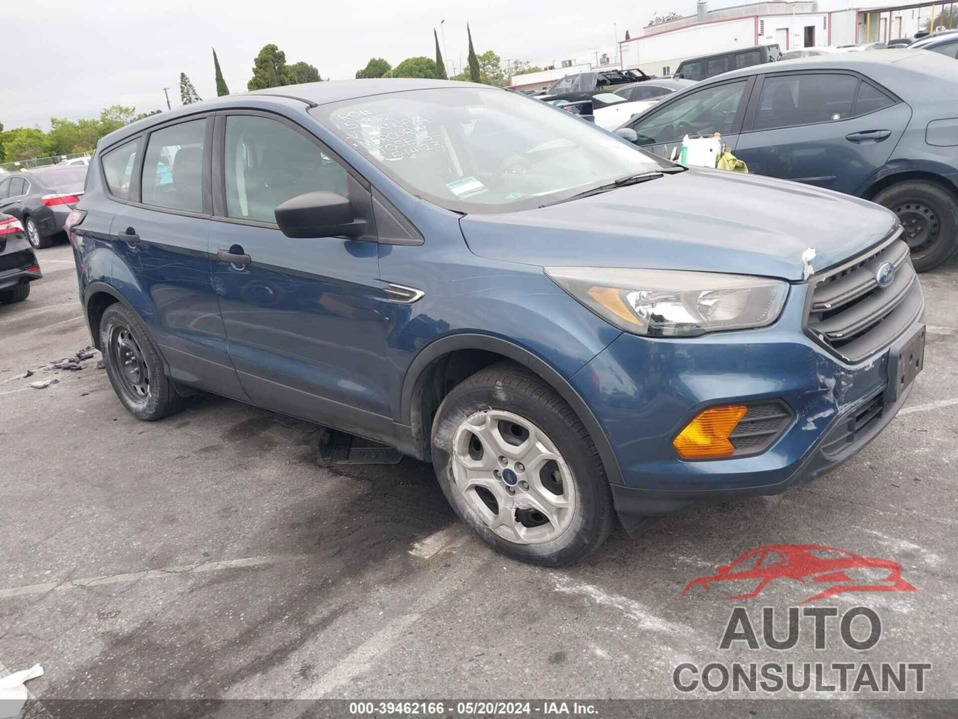 FORD ESCAPE 2018 - 1FMCU0F74JUC60252