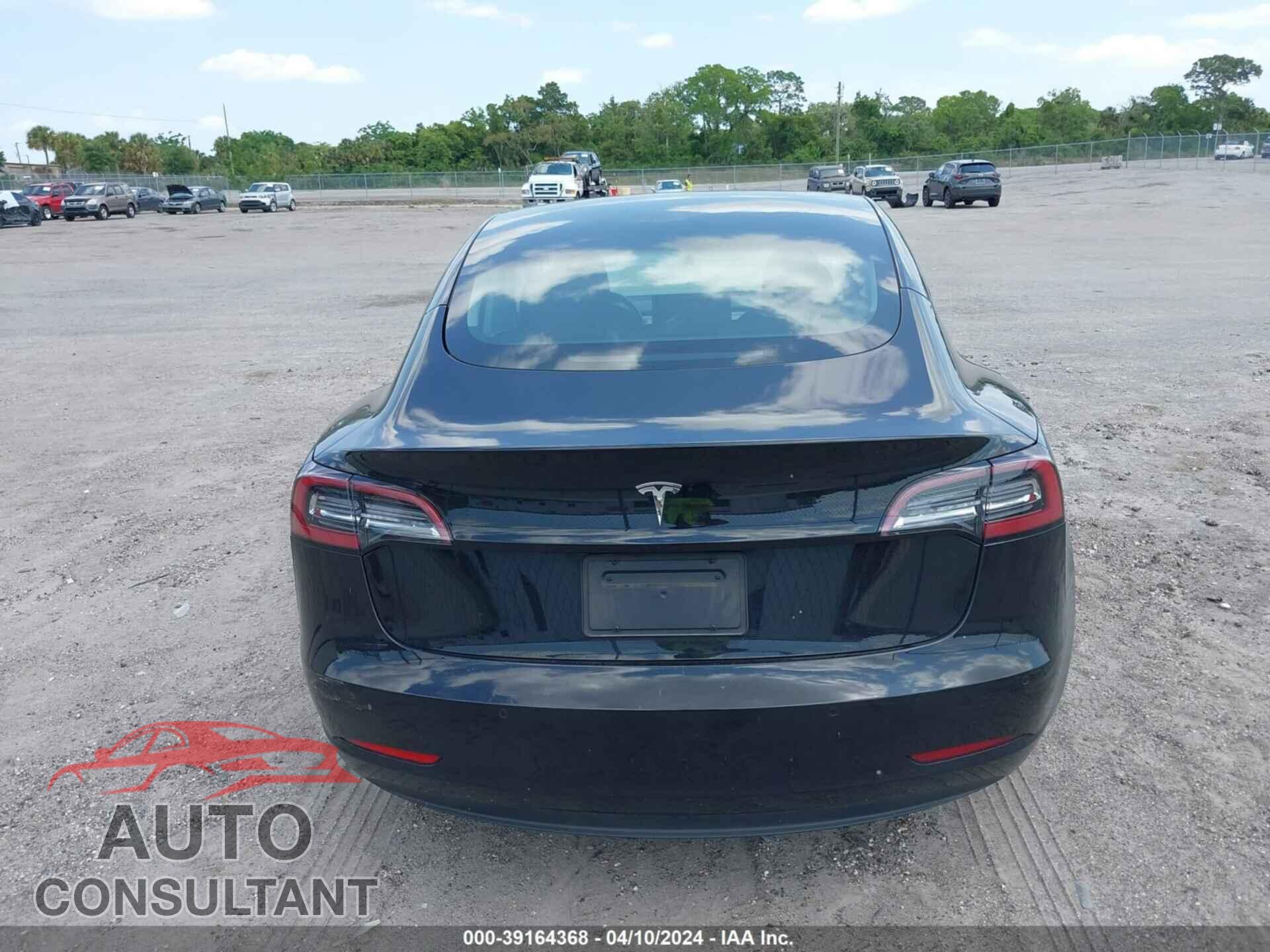 TESLA MODEL 3 2021 - 5YJ3E1EA7MF992103