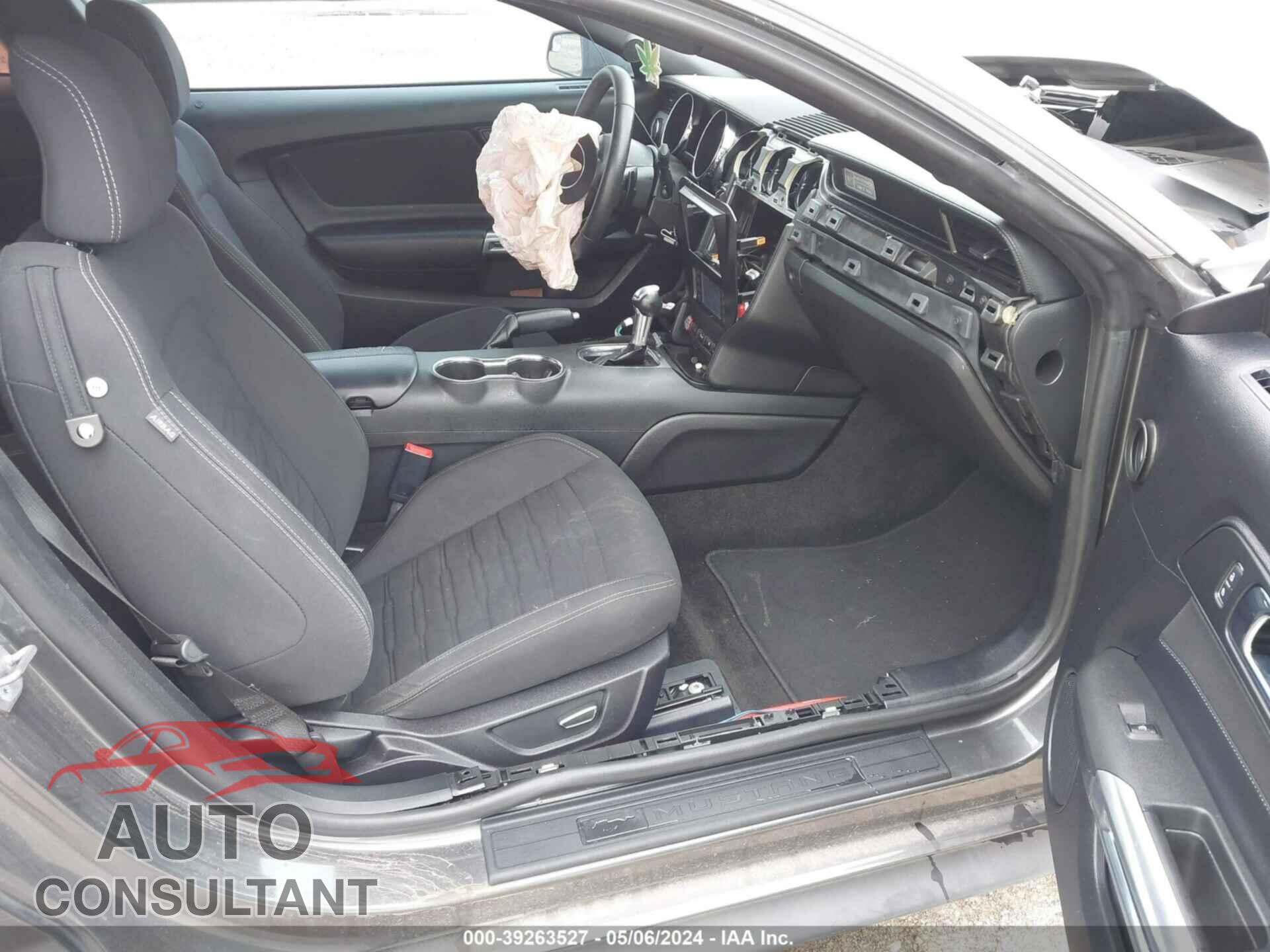 FORD MUSTANG 2017 - 1FA6P8TH8H5257952