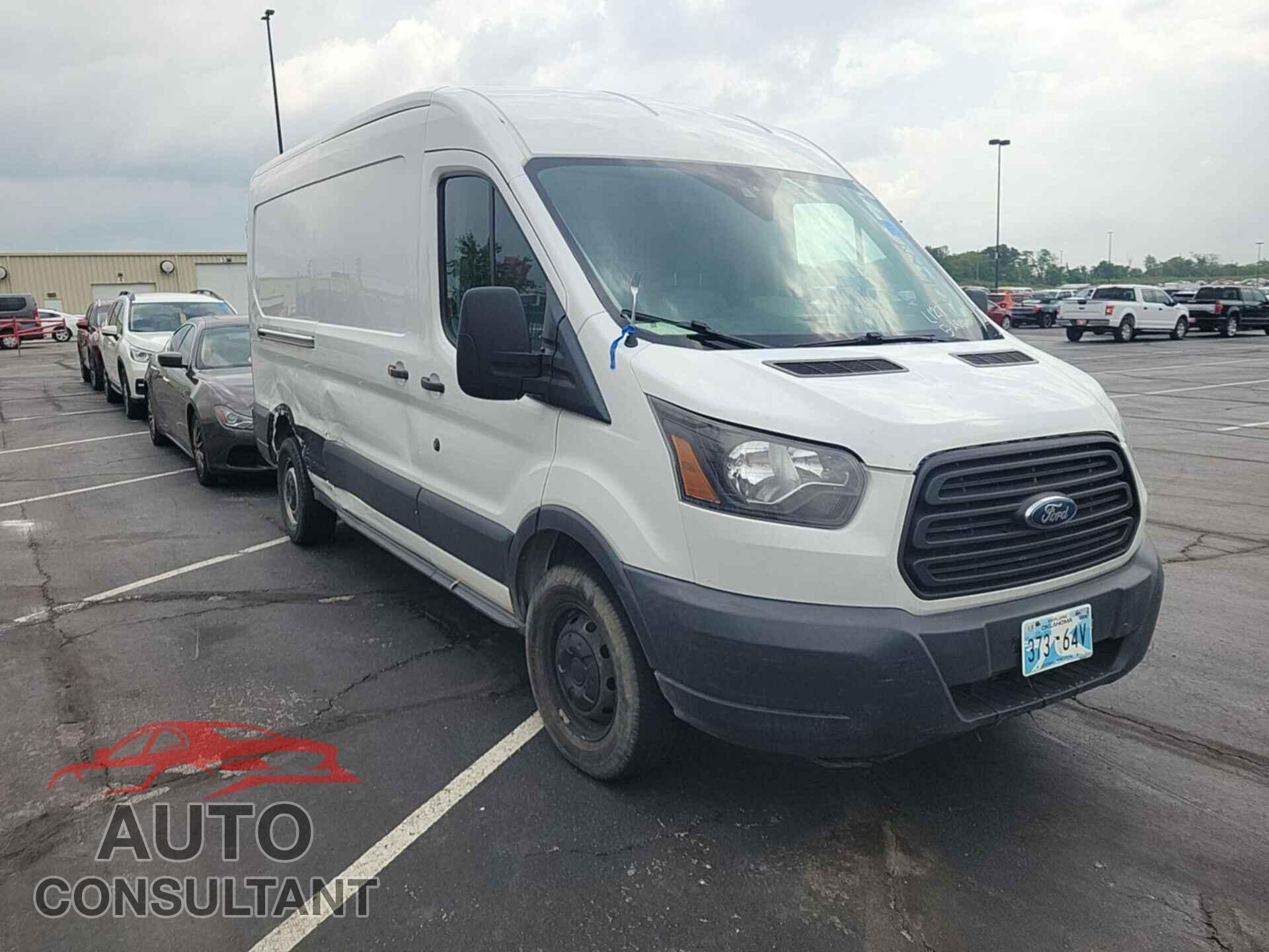 FORD TRANSIT 2018 - 1FTYR2CM3JKA55311