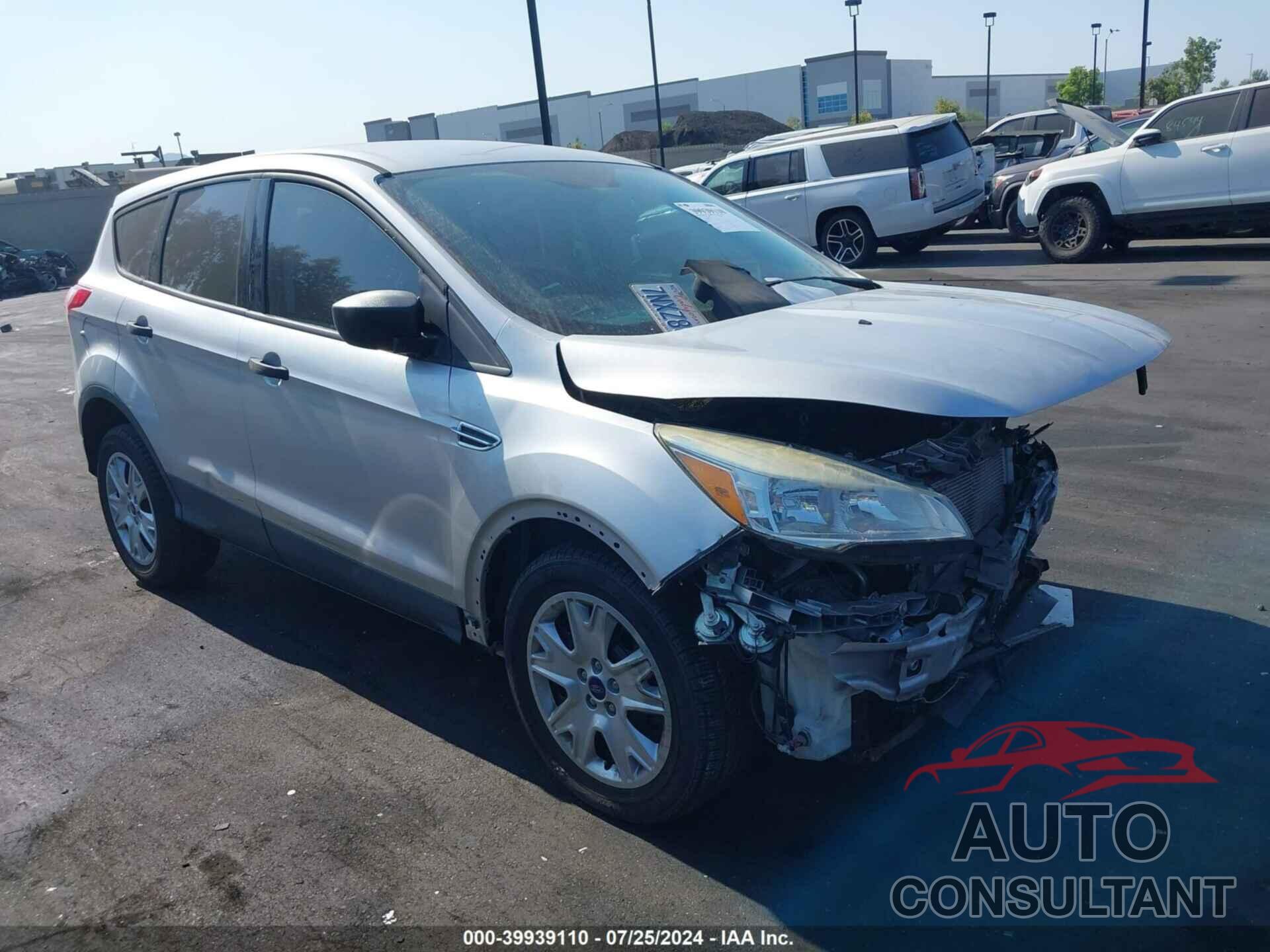 FORD ESCAPE 2016 - 1FMCU0F73GUB16457