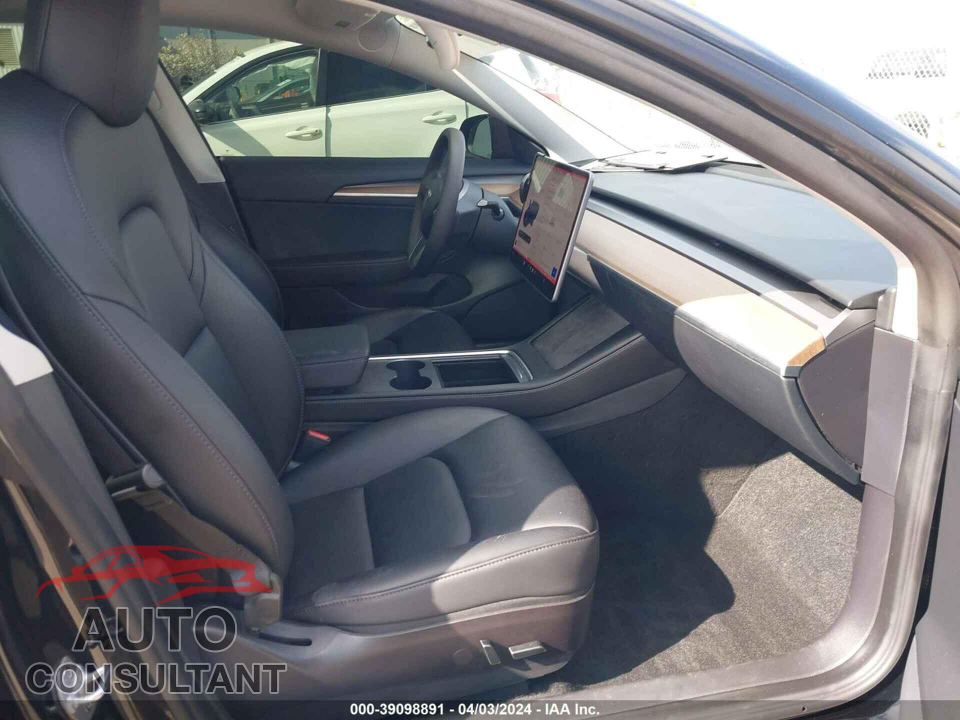 TESLA MODEL 3 2022 - 5YJ3E1EA2NF373863