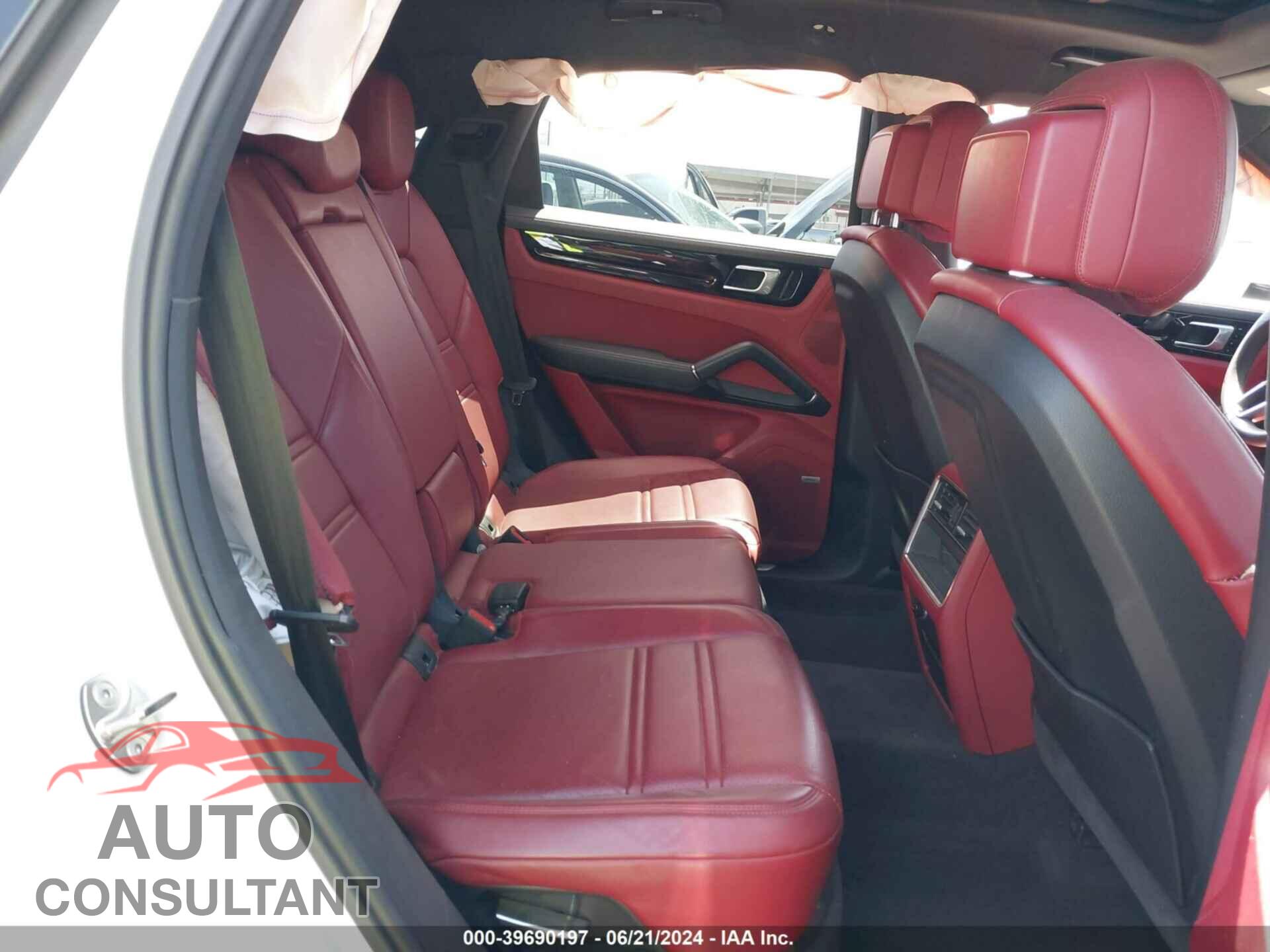 PORSCHE CAYENNE 2020 - WP1AA2AY4LDA05456