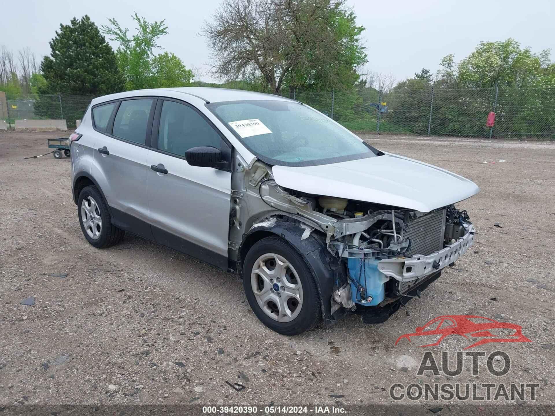 FORD ESCAPE 2018 - 1FMCU0F75JUA18358