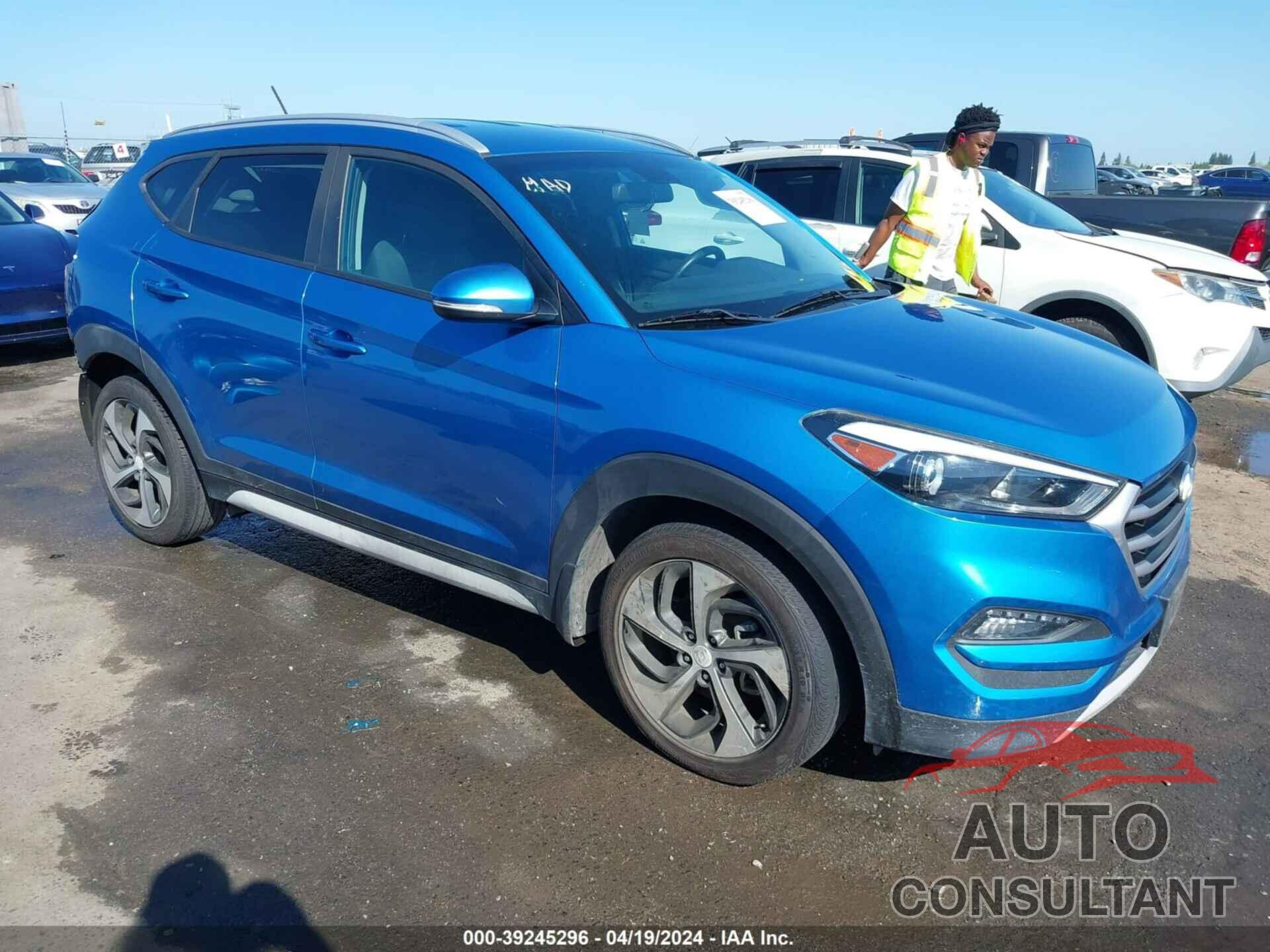 HYUNDAI TUCSON 2017 - KM8J33A29HU425665