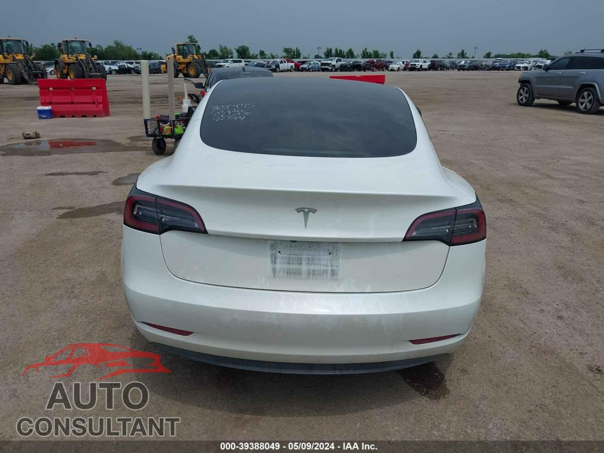TESLA MODEL 3 2023 - 5YJ3E1EA0PF560876