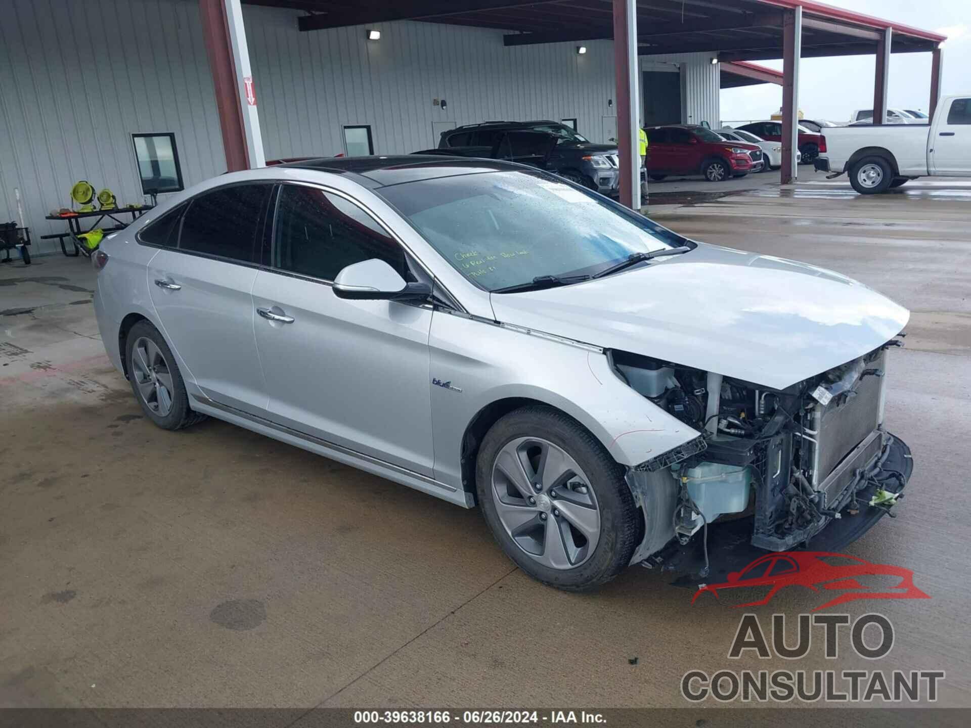 HYUNDAI SONATA HYBRID 2016 - KMHE34L18GA010171