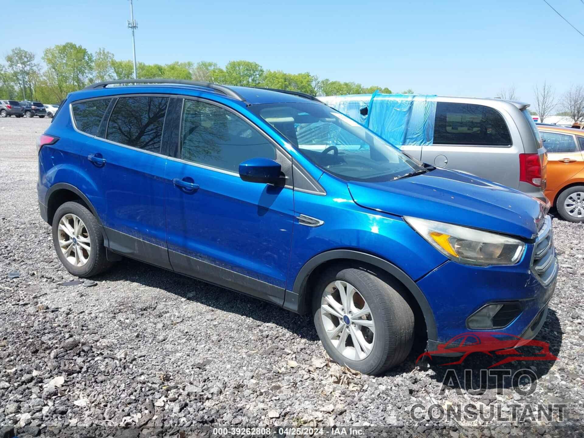 FORD ESCAPE 2018 - 1FMCU0GD0JUB76658