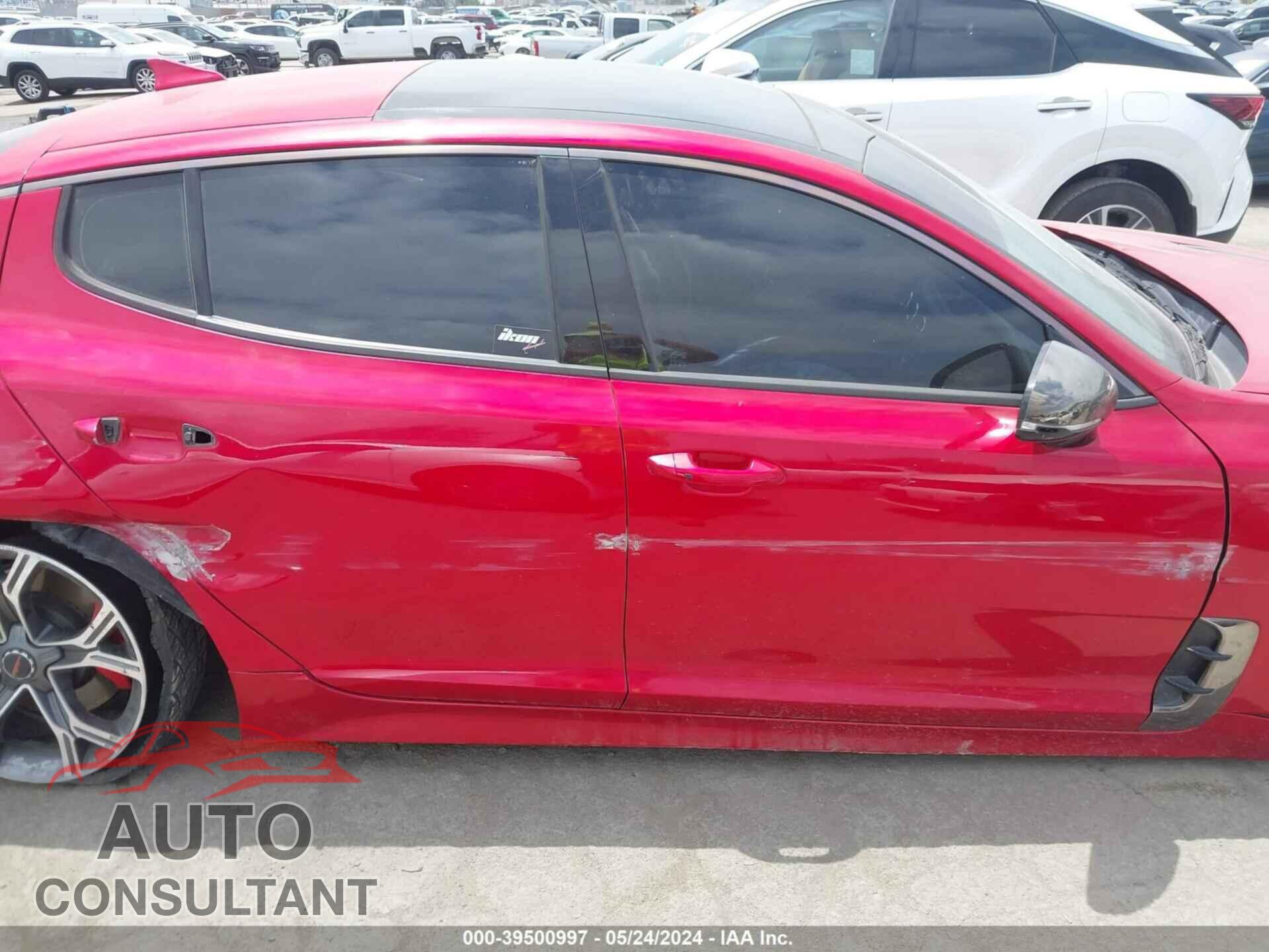 KIA STINGER 2018 - KNAE55LC3J6032012