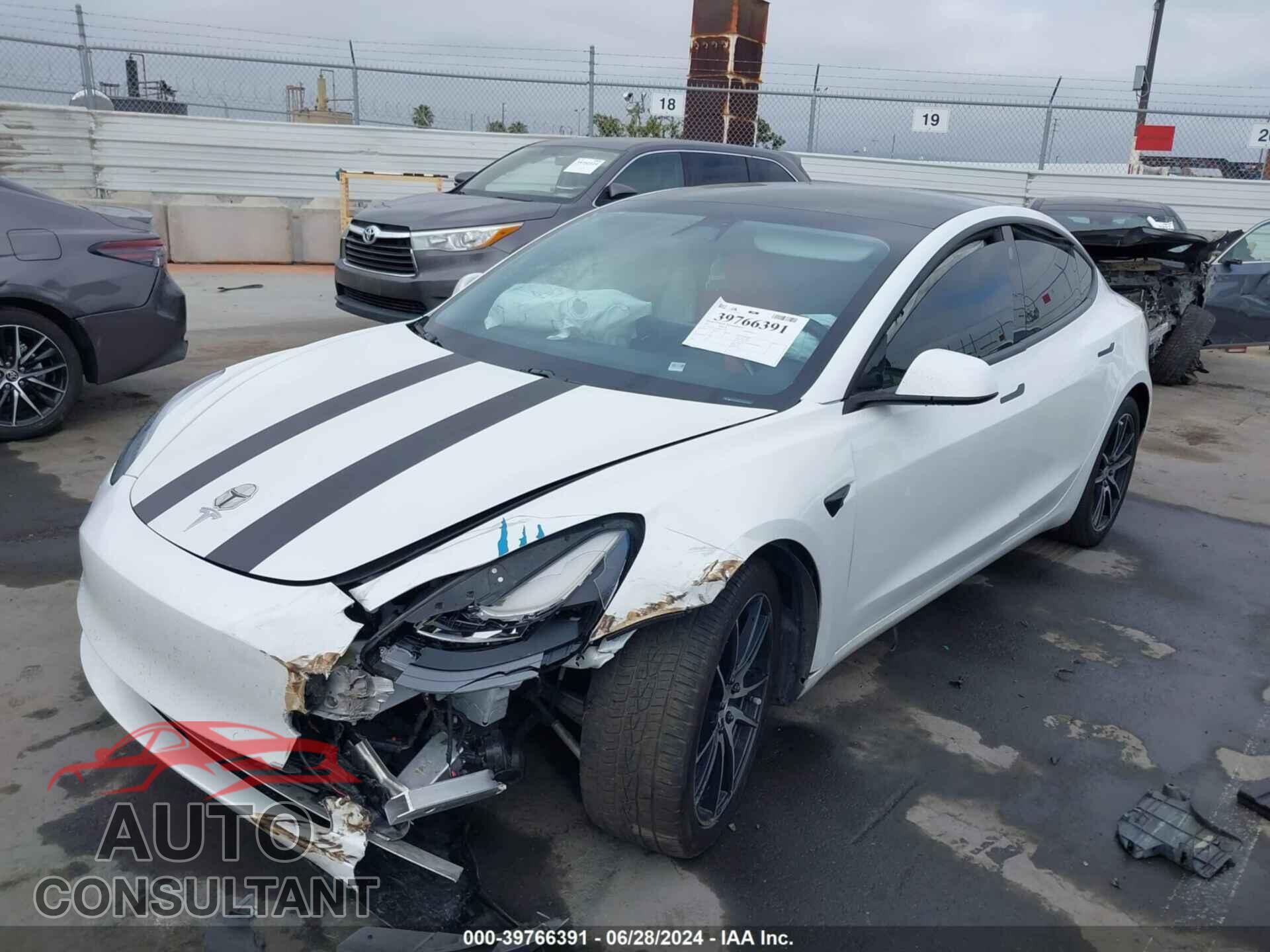 TESLA MODEL 3 2021 - 5YJ3E1EA7MF867358