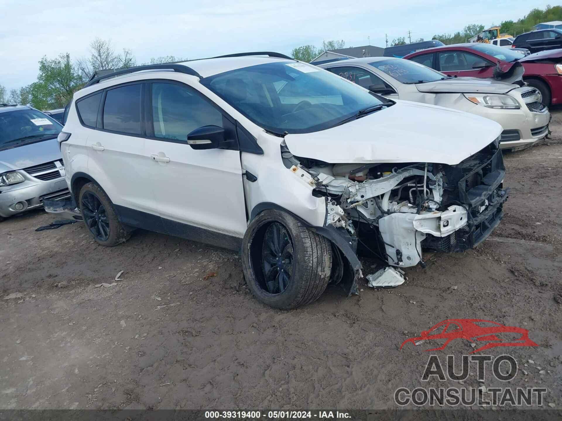 FORD ESCAPE 2017 - 1FMCU9J98HUE78797