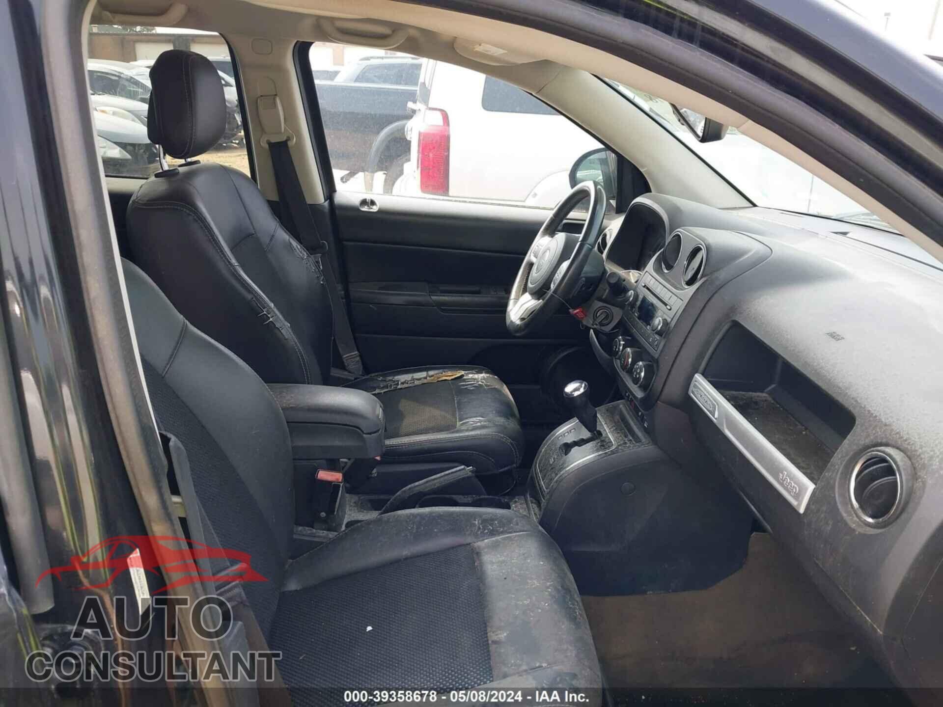 JEEP COMPASS 2016 - 1C4NJCBA2GD801042