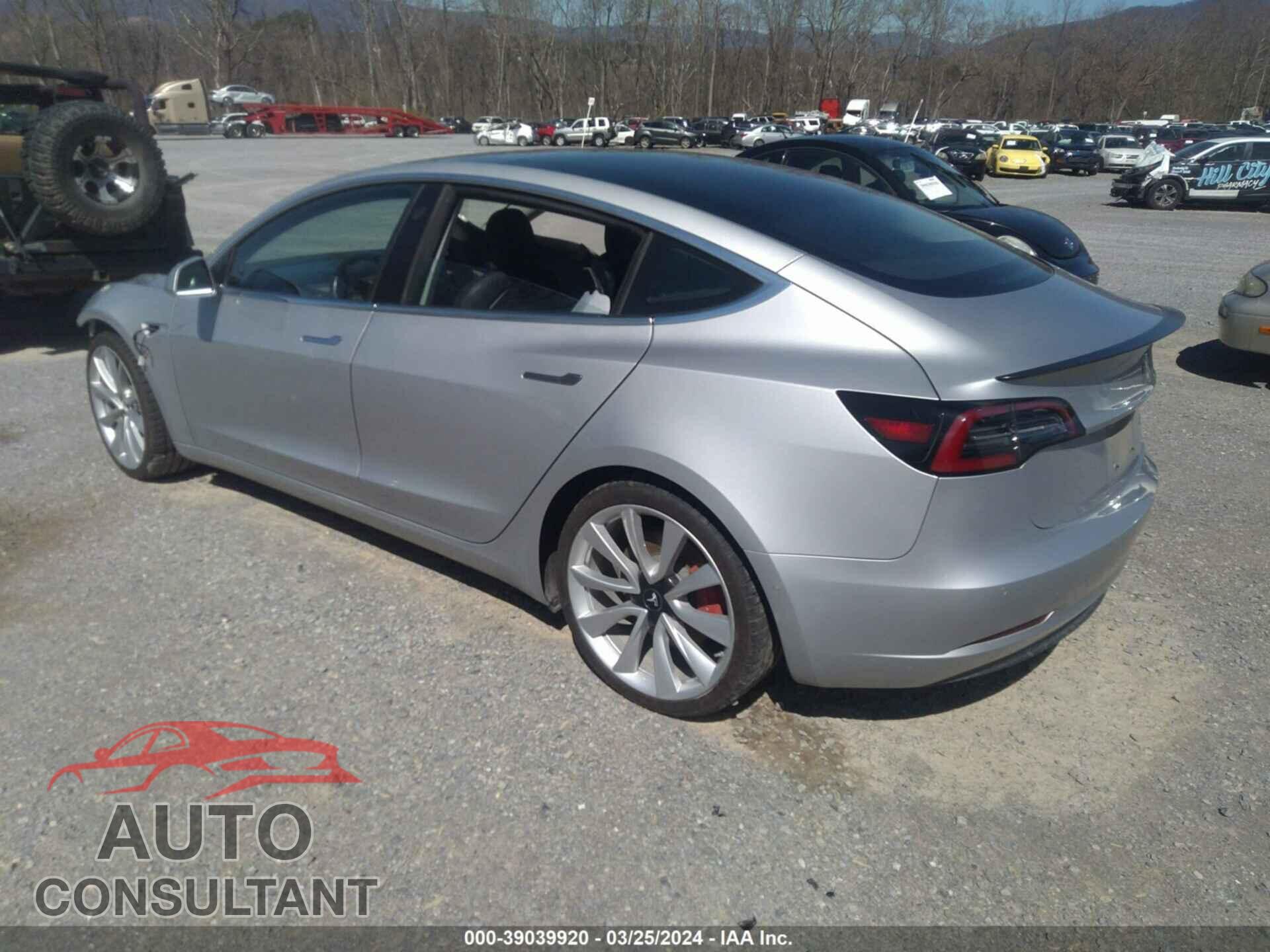 TESLA MODEL 3 2018 - 5YJ3E1EB0JF072074