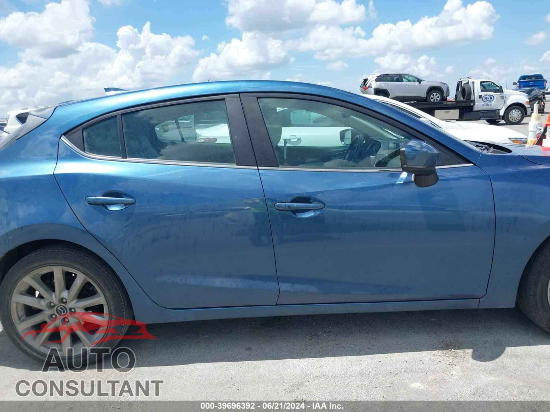 MAZDA MAZDA3 2017 - 3MZBN1M36HM150155