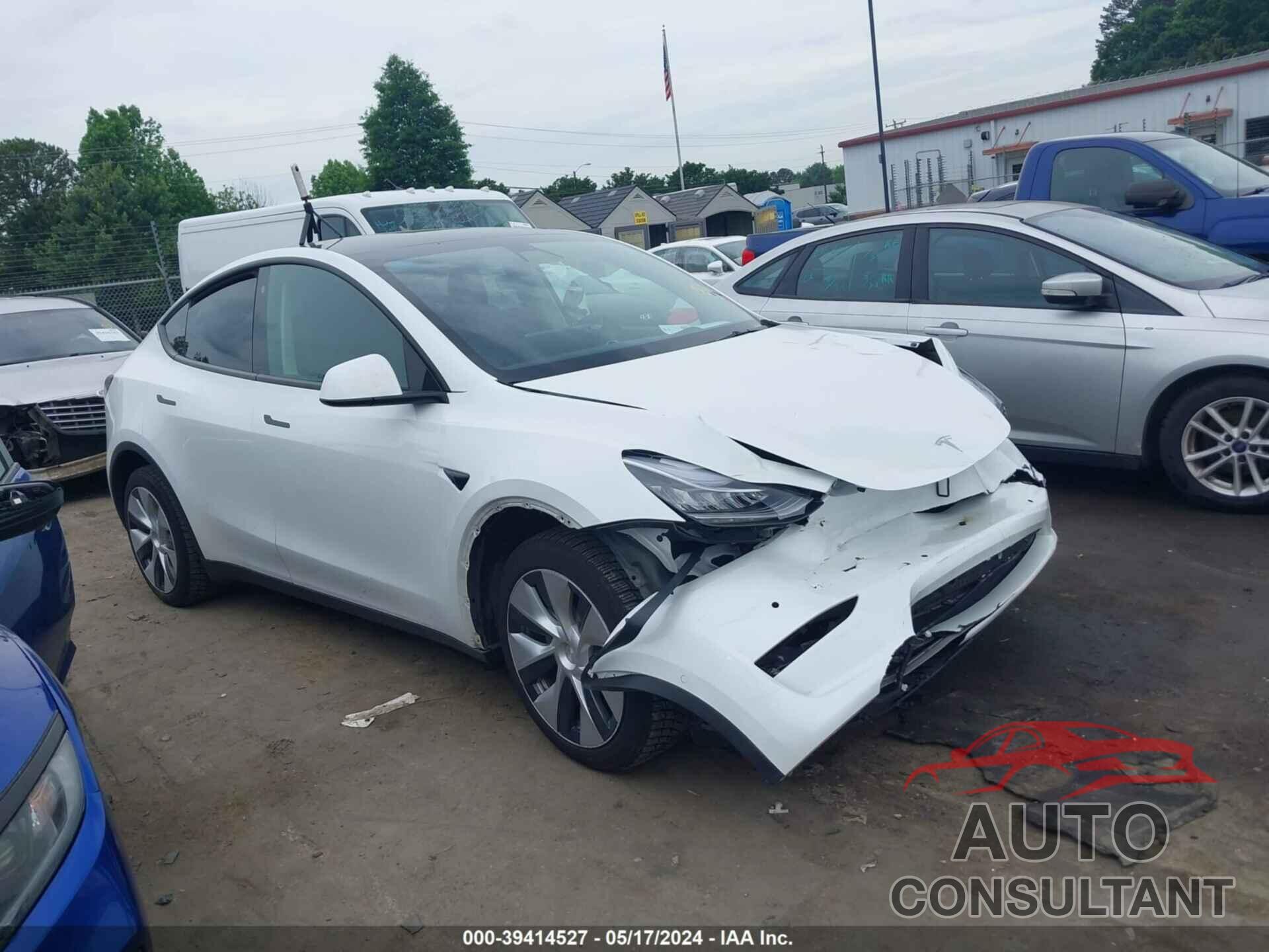 TESLA MODEL Y 2021 - 5YJYGDEE8MF233108