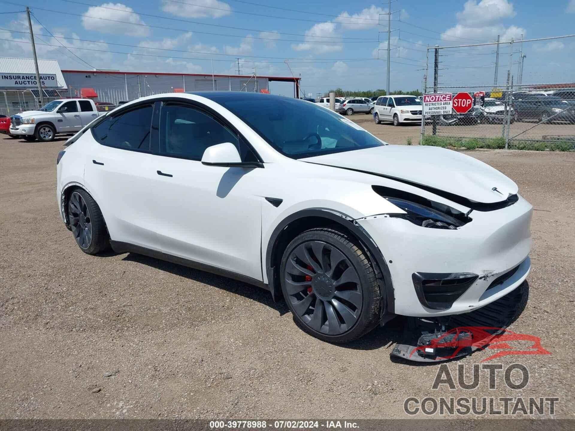 TESLA MODEL Y 2021 - 5YJYGDEF3MF178589