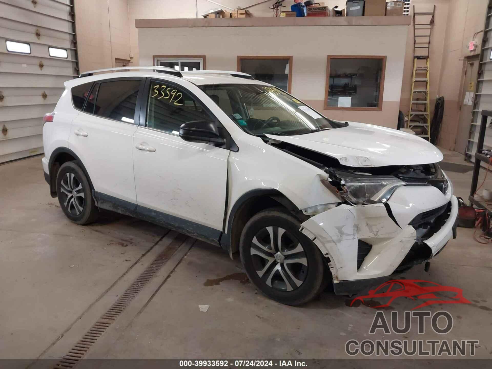 TOYOTA RAV4 2016 - JTMBFREV2GJ096024