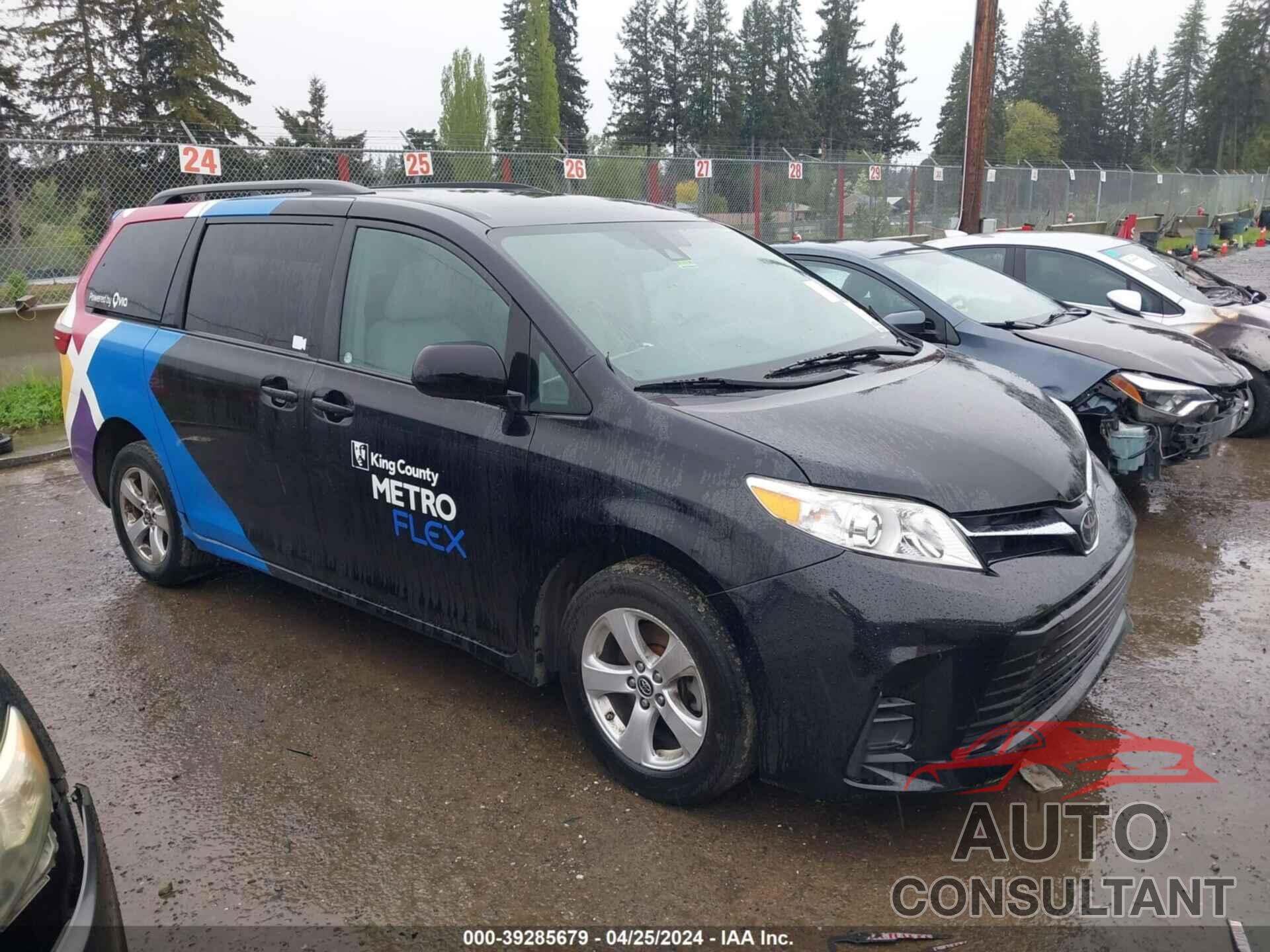 TOYOTA SIENNA 2019 - 5TDKZ3DC6KS011721