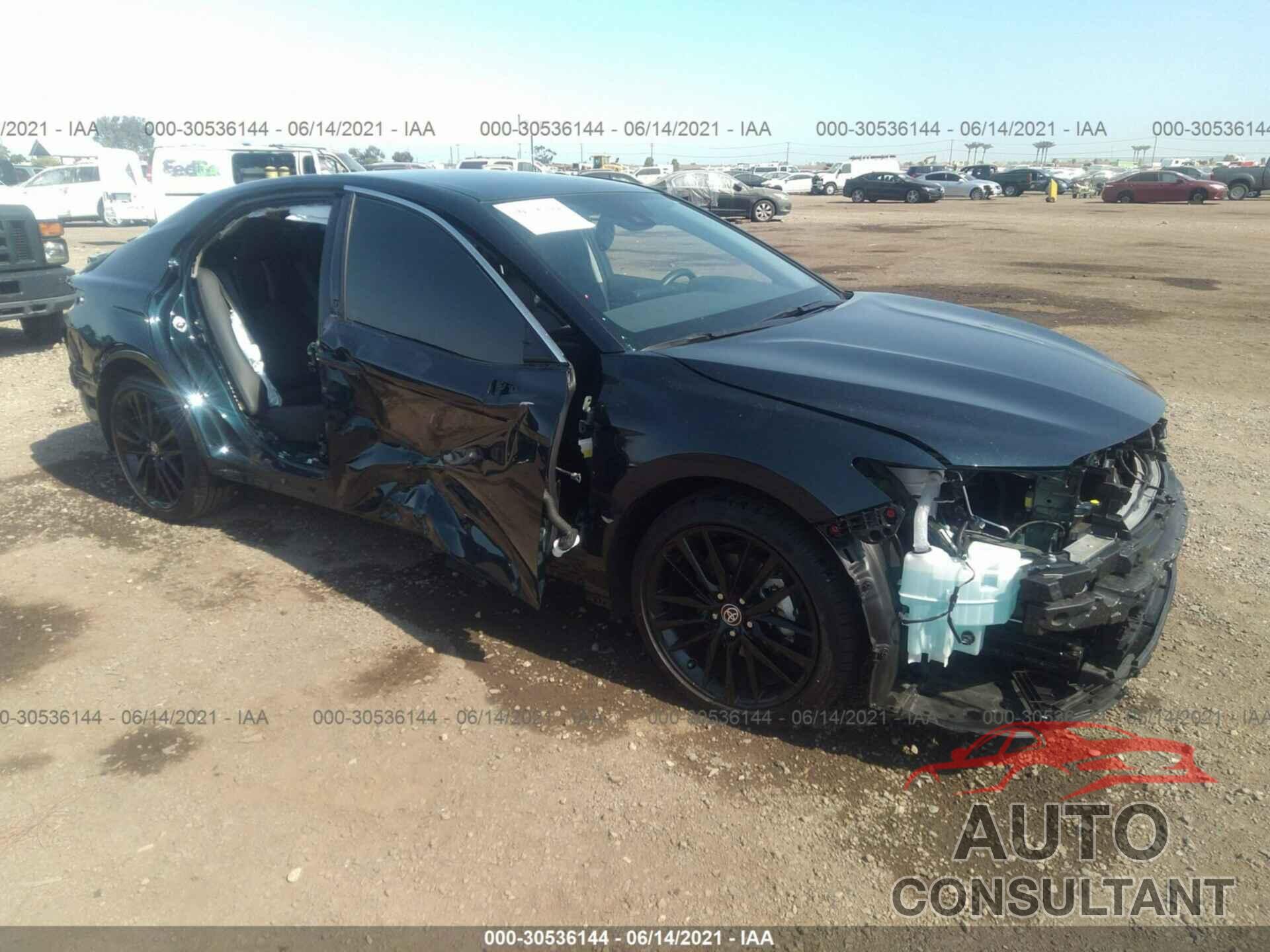 TOYOTA CAMRY 2021 - 4T1K61AK1MU413102
