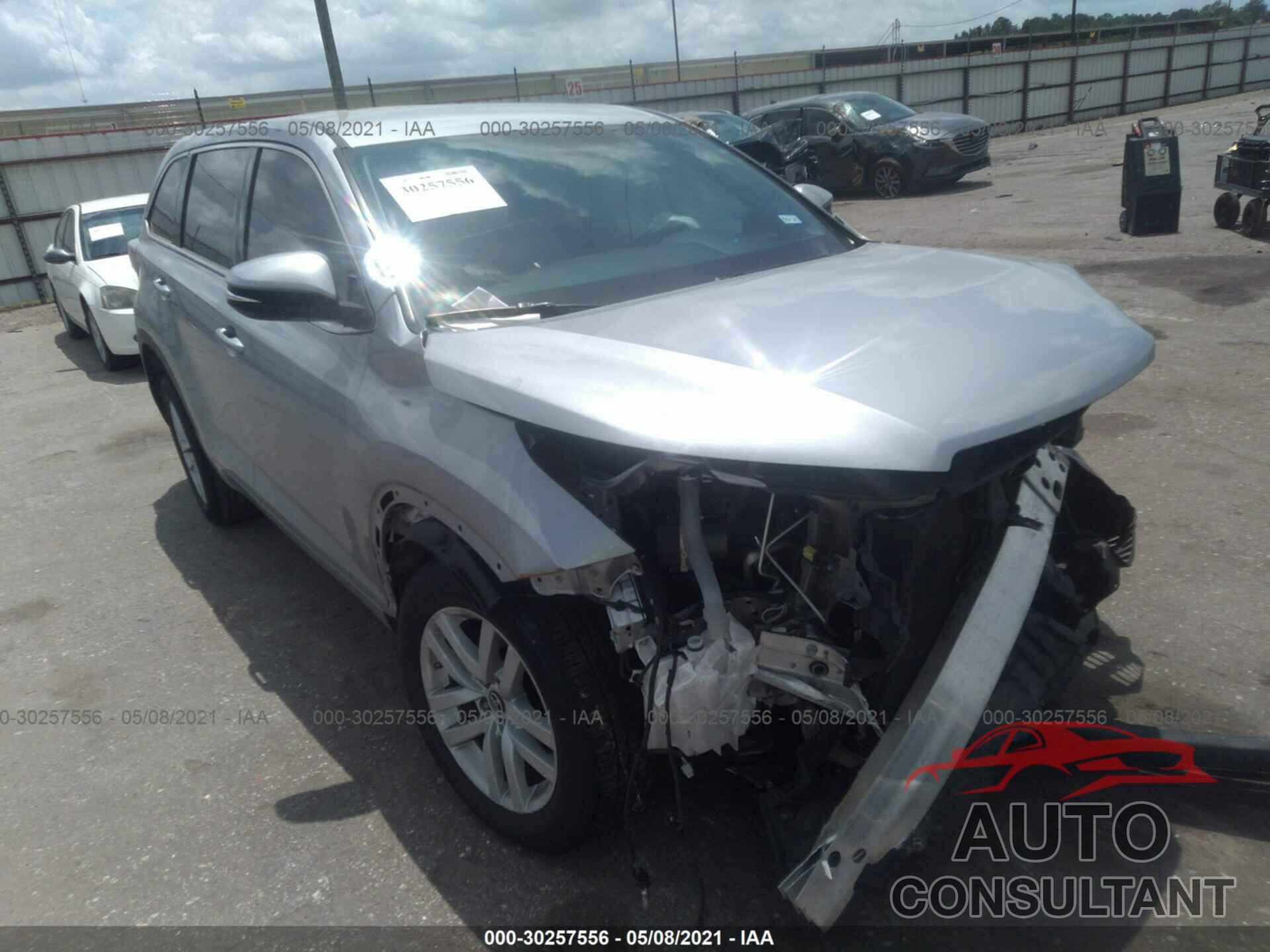 TOYOTA HIGHLANDER 2016 - 5TDZKRFH8GS153588