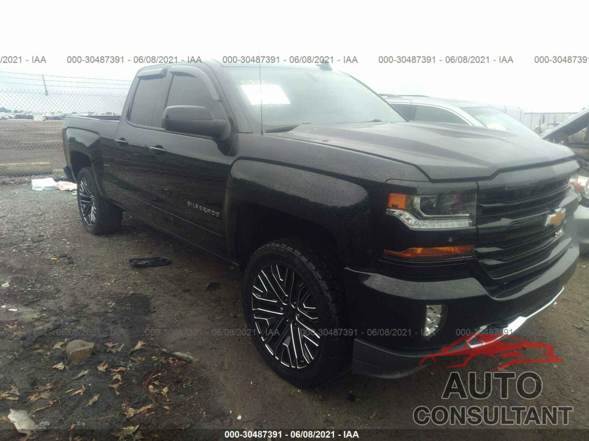 CHEVROLET SILVERADO 1500 2018 - 1GCVKREC3JZ125420
