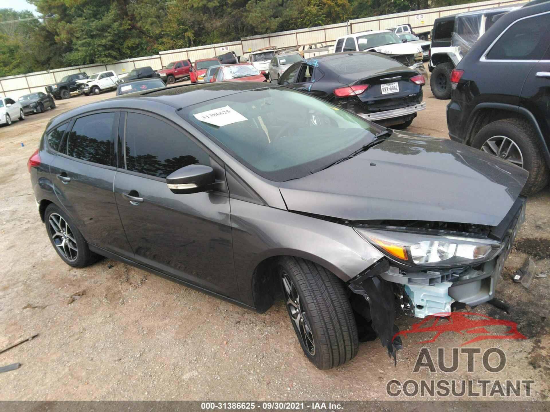 FORD FOCUS 2017 - 1FADP3M29HL233921