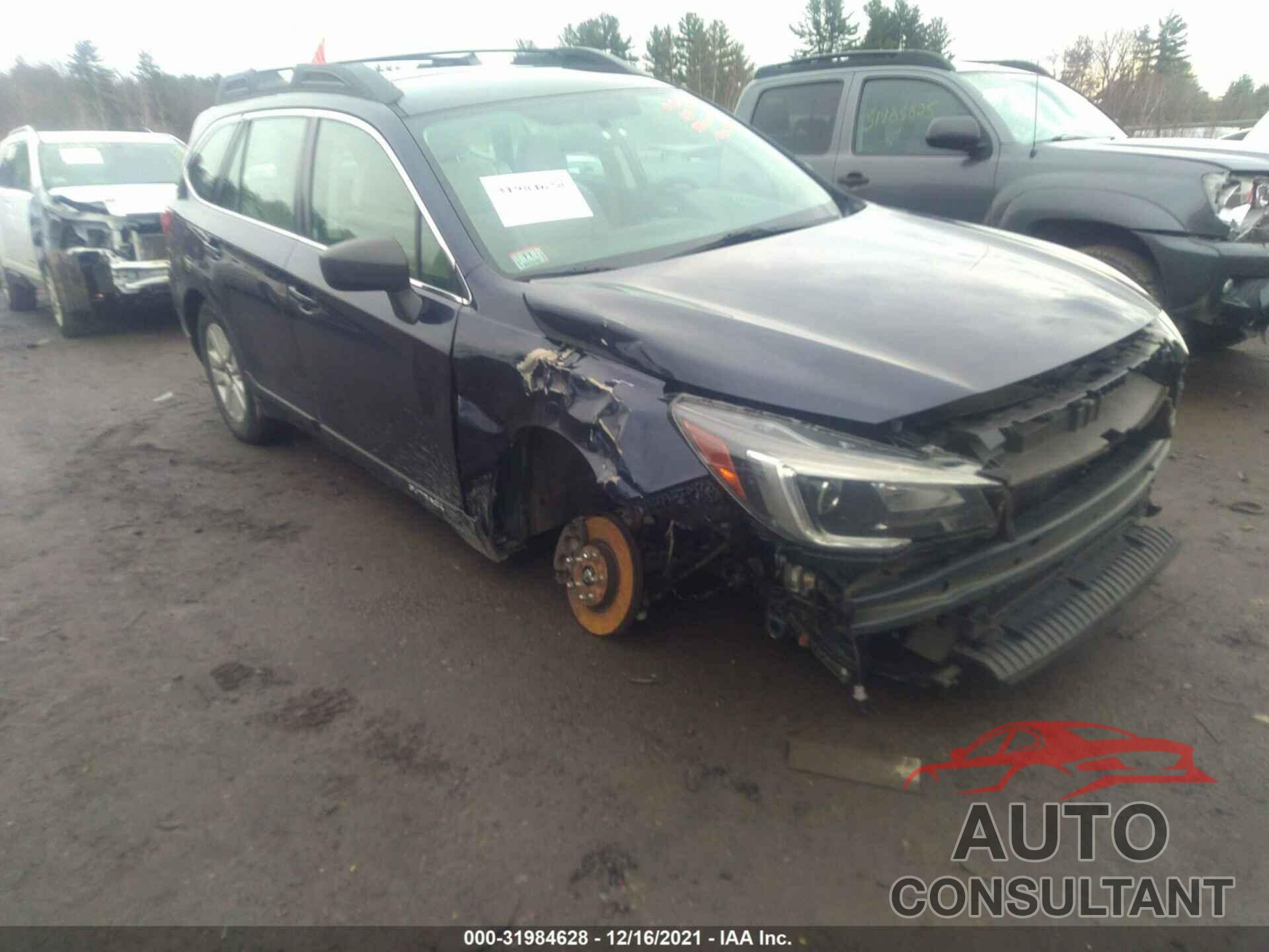 SUBARU OUTBACK 2018 - 4S4BSAAC4J3212011