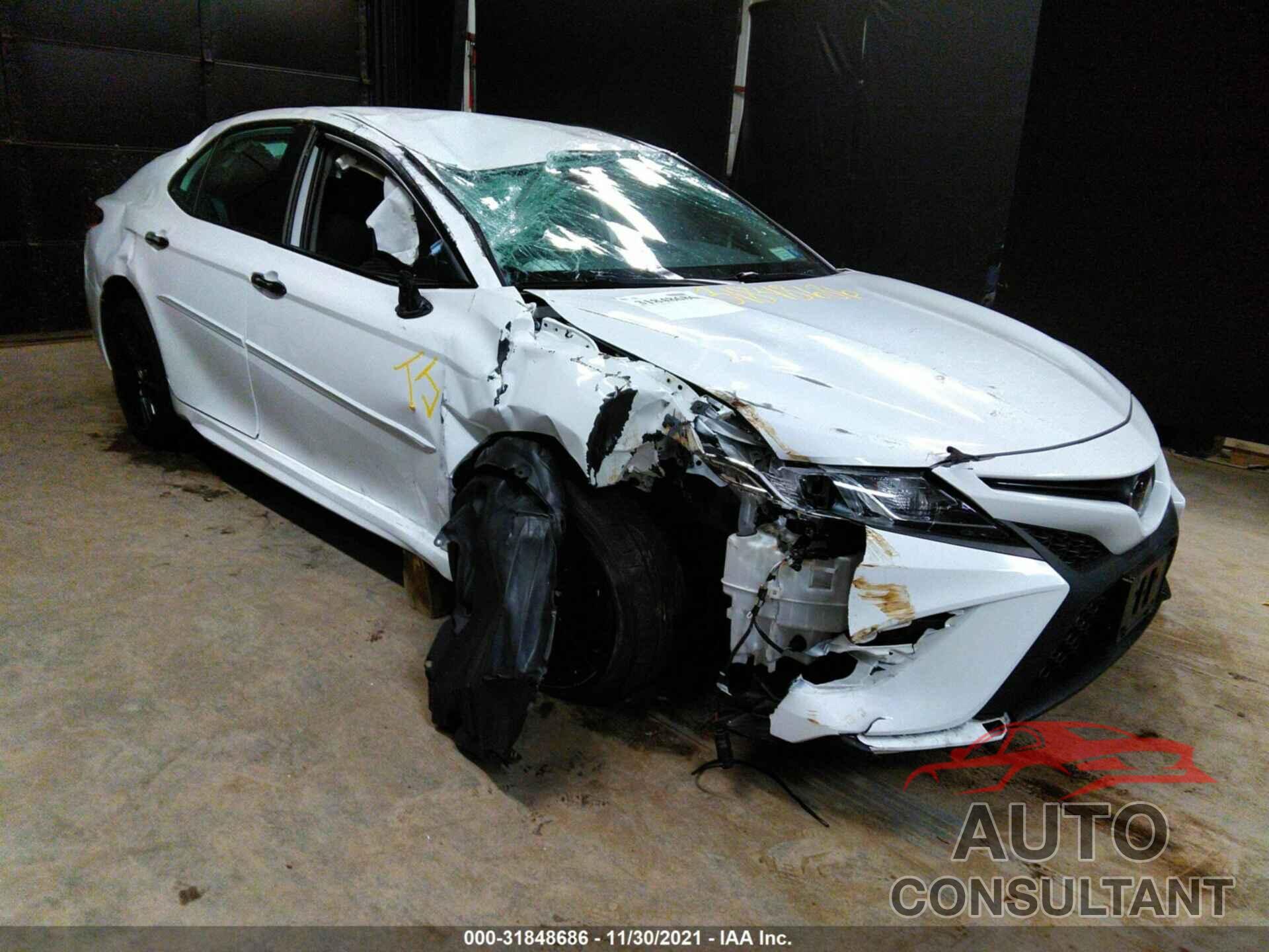 TOYOTA CAMRY 2019 - 4T1B11HK4KU275816