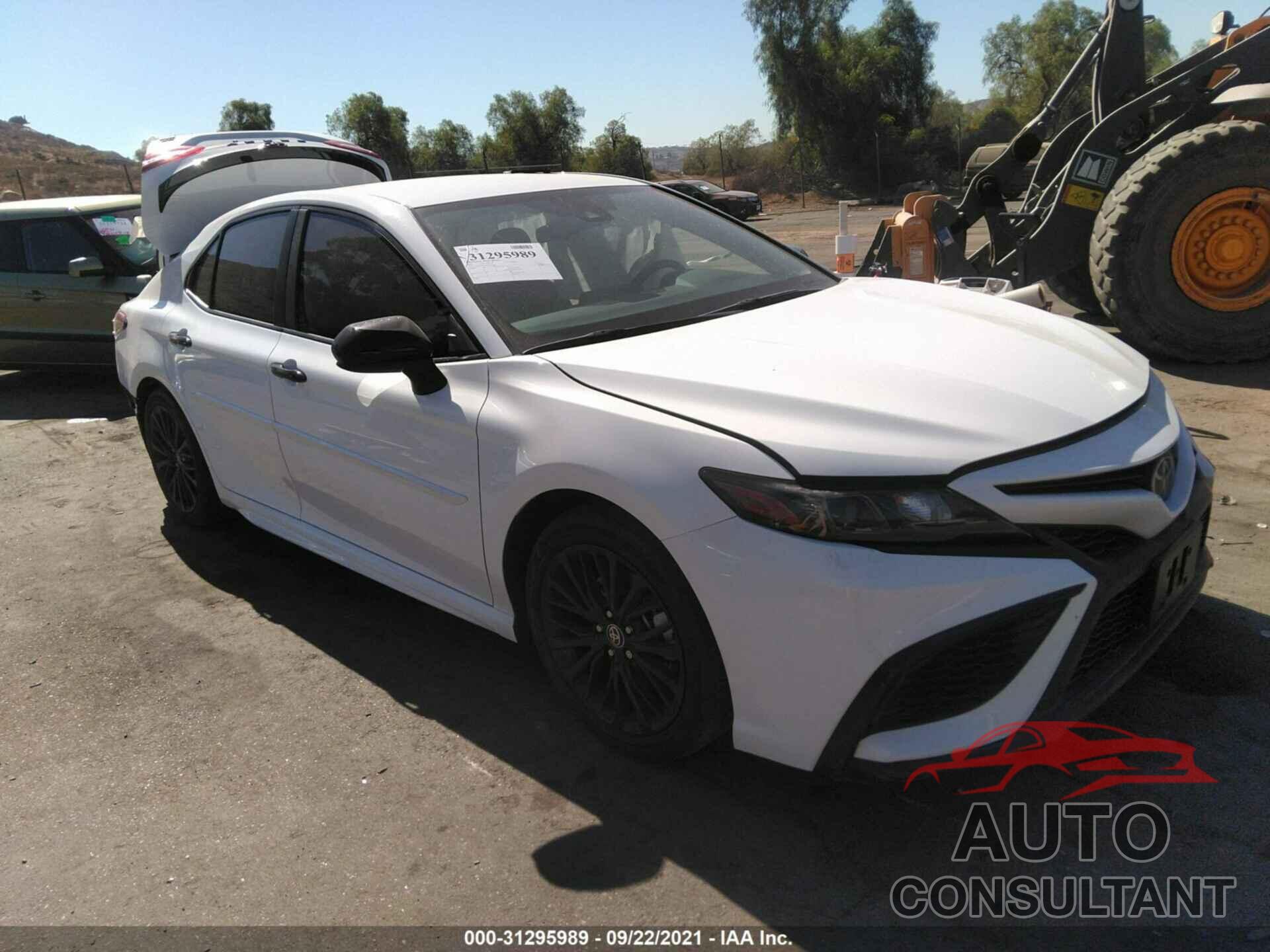 TOYOTA CAMRY 2021 - 4T1G11BKXMU022470
