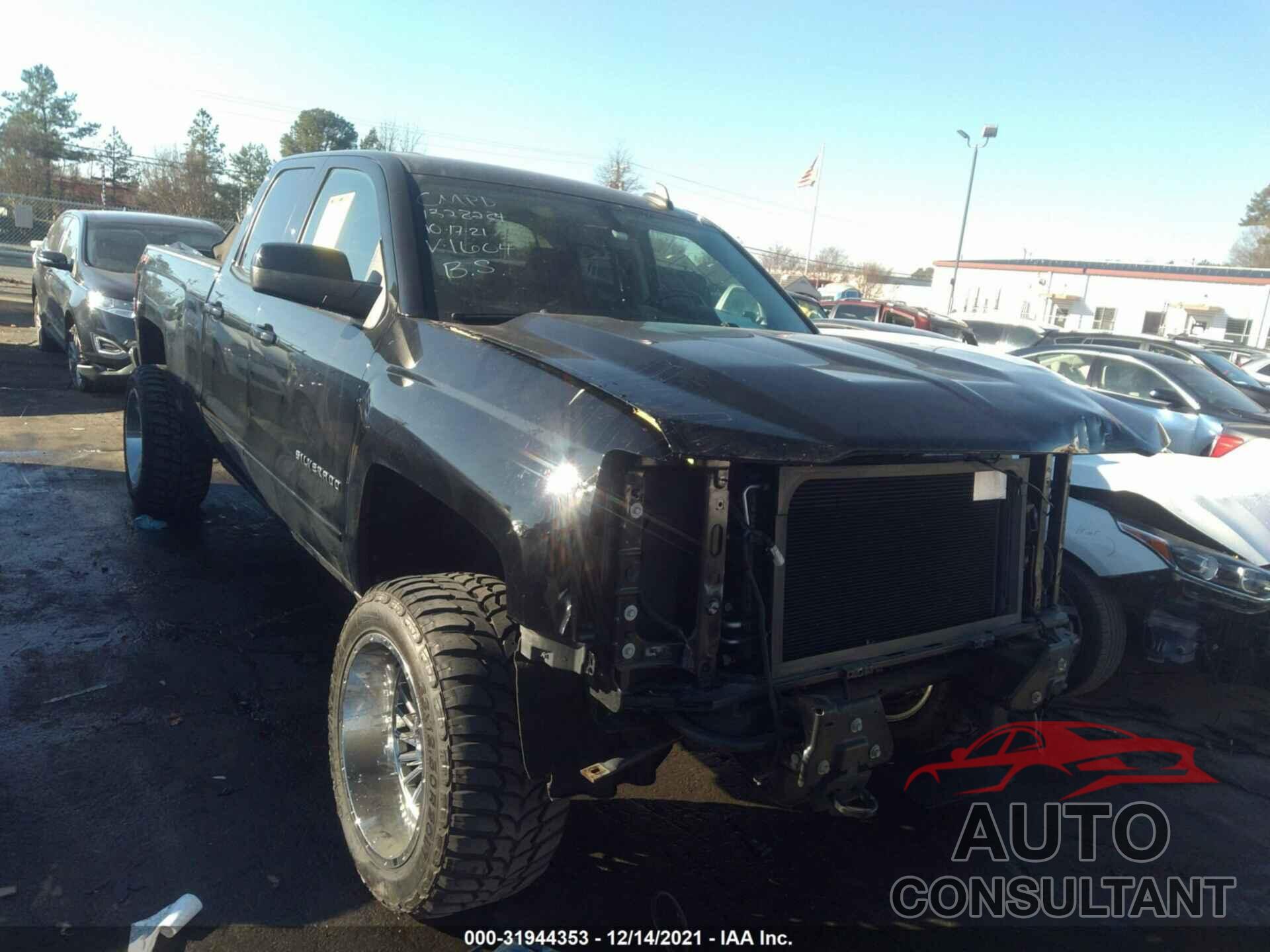 CHEVROLET SILVERADO 1500 2018 - 1GCVKRECXJZ381604