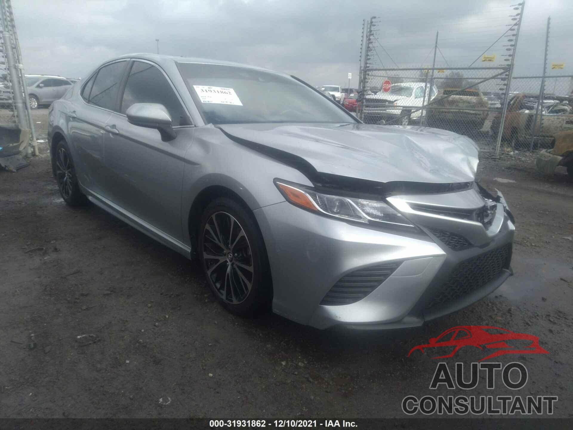 TOYOTA CAMRY 2018 - JTNB11HK4J3016084