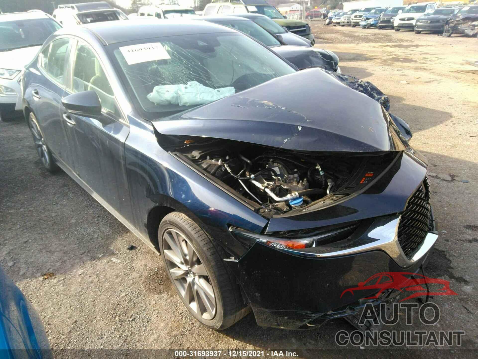 MAZDA MAZDA3 SEDAN 2019 - JM1BPBAM3K1145810