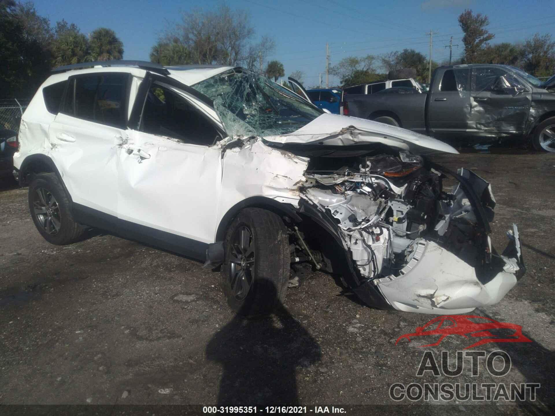 TOYOTA RAV4 2018 - 2T3WFREV8JW523121