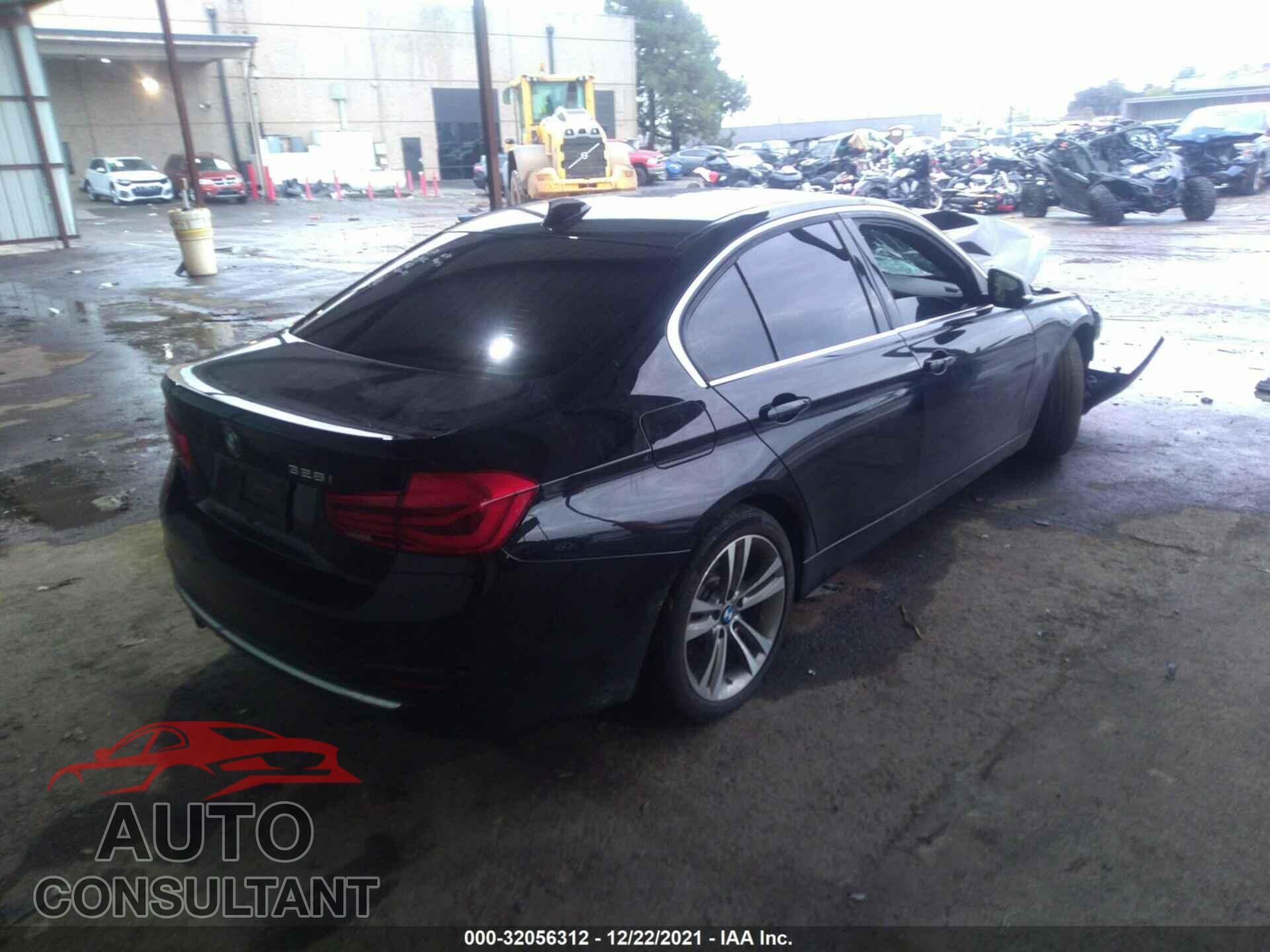 BMW 3 SERIES 2016 - WBA8E9G52GNU30018