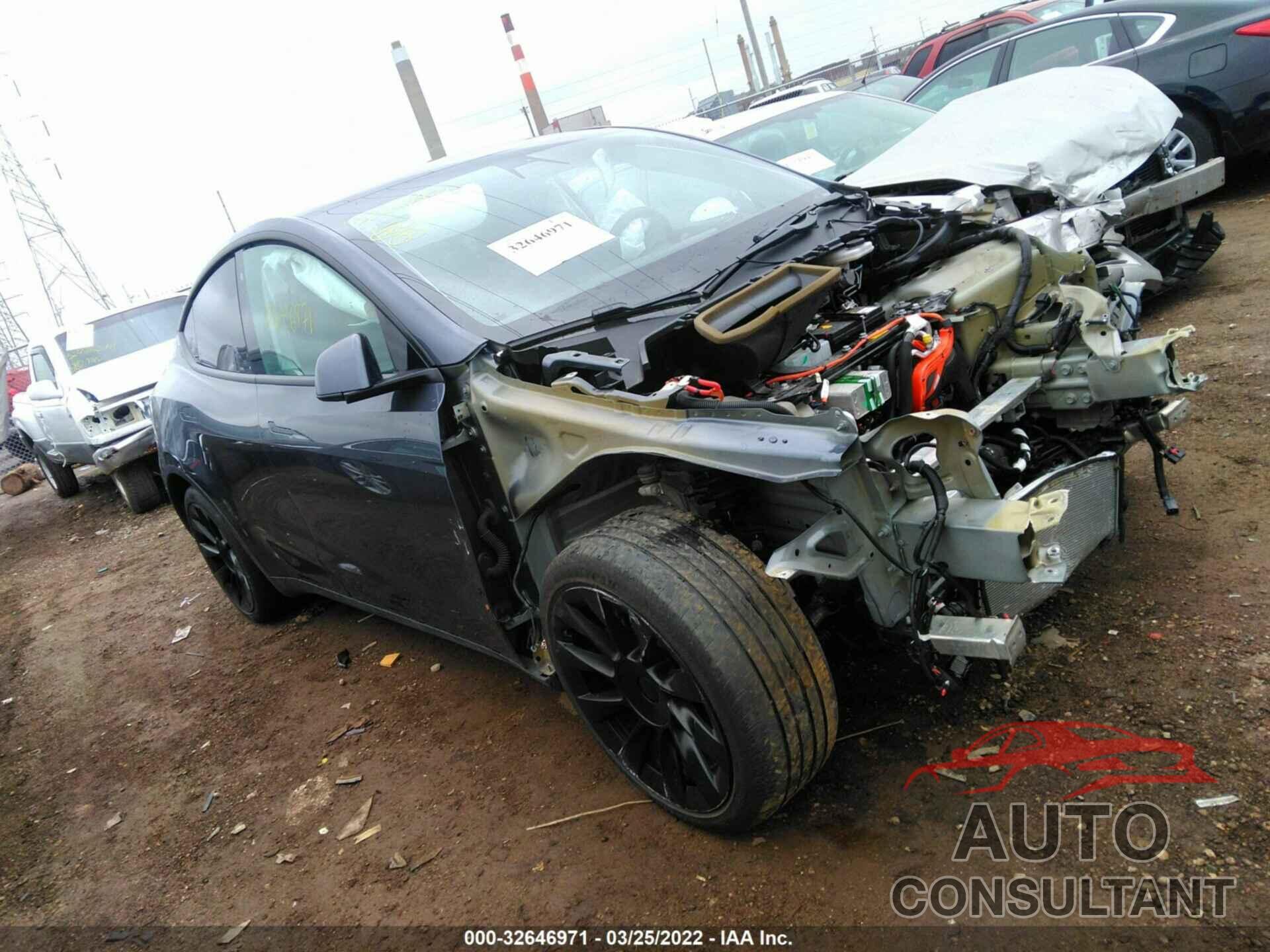 TESLA MODEL Y 2020 - 5YJYGDEEXLF029411
