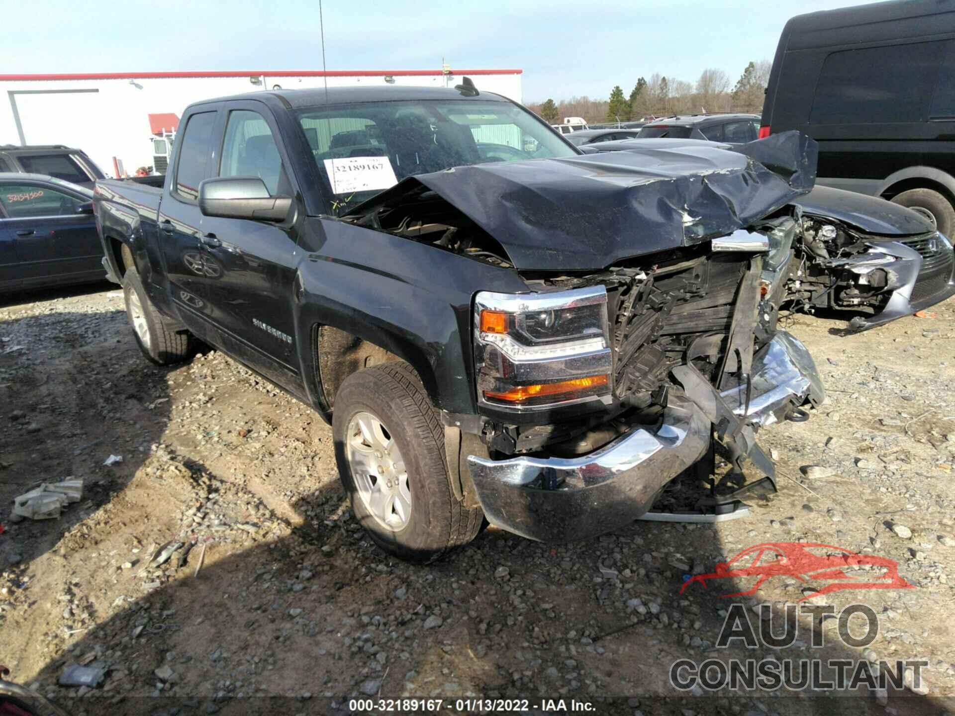 CHEVROLET SILVERADO 1500 2018 - 1GCVKREC9JZ167073