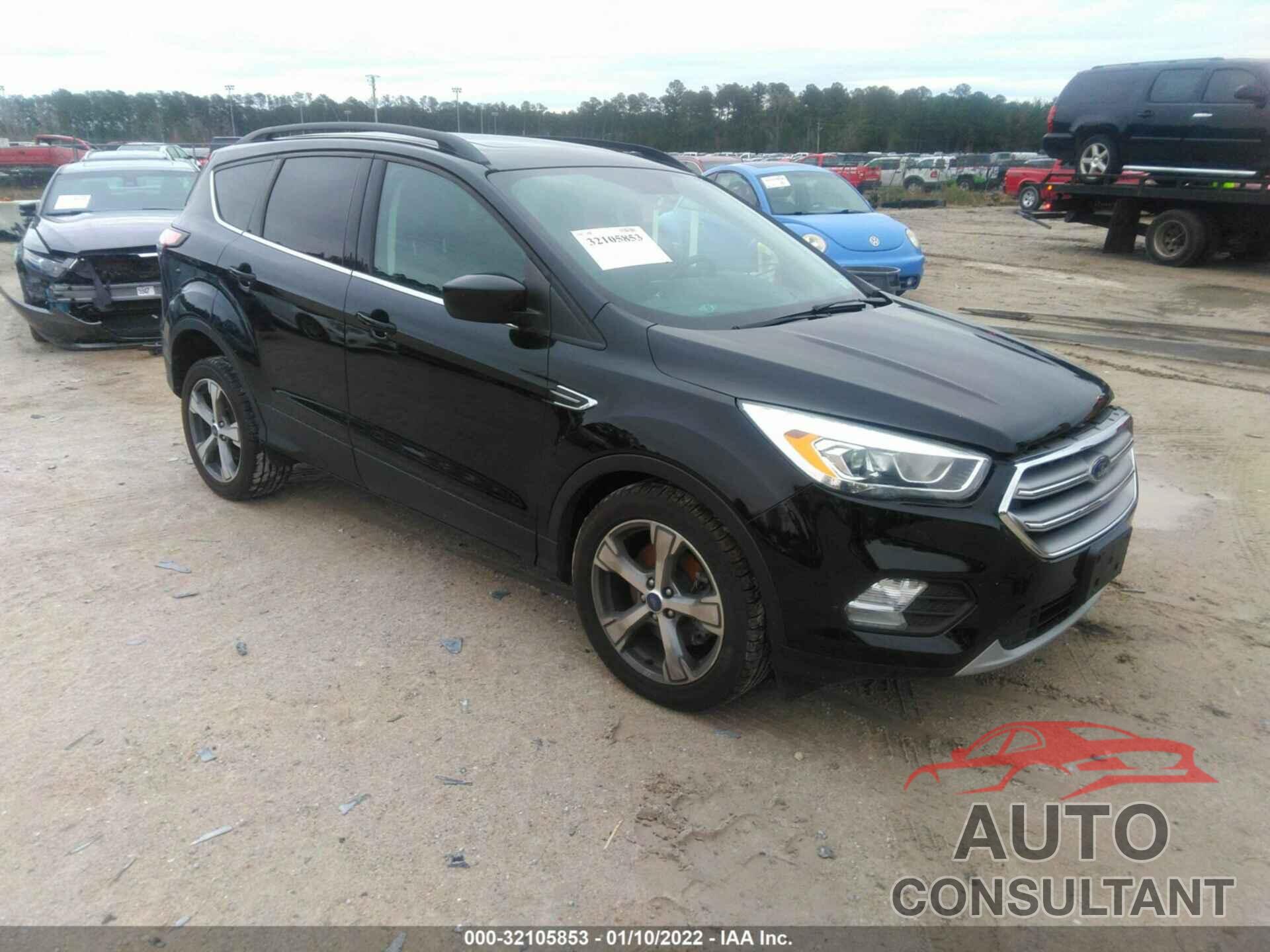 FORD ESCAPE 2017 - 1FMCU9GD0HUD47729