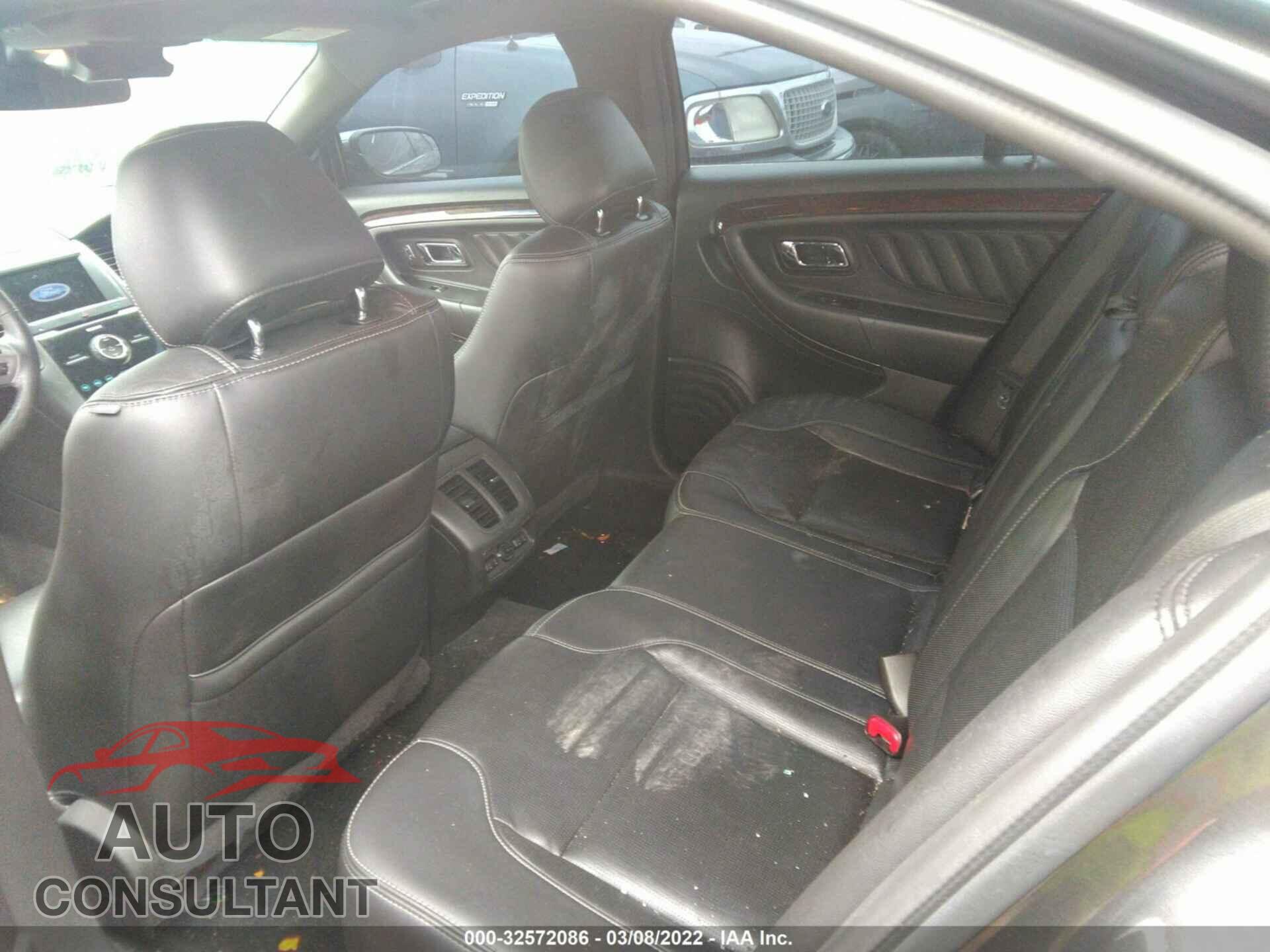 FORD TAURUS 2017 - 1FAHP2F82HG123539